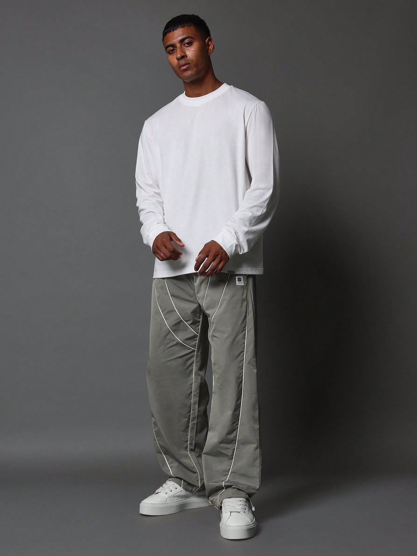 Skater Fit Parachute Pant With Piping