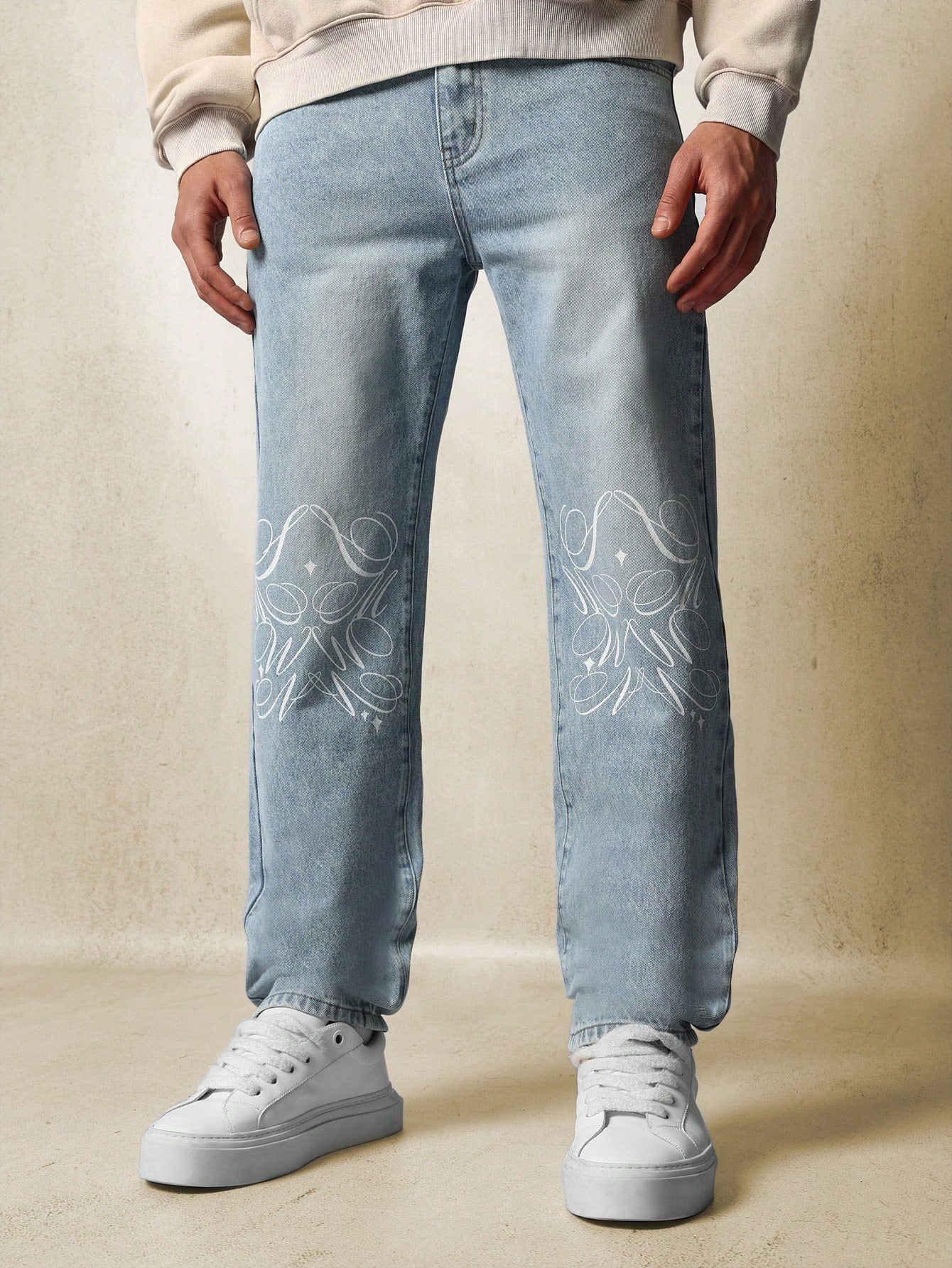 Washed Relaxed Fit Graphic Printed Jean