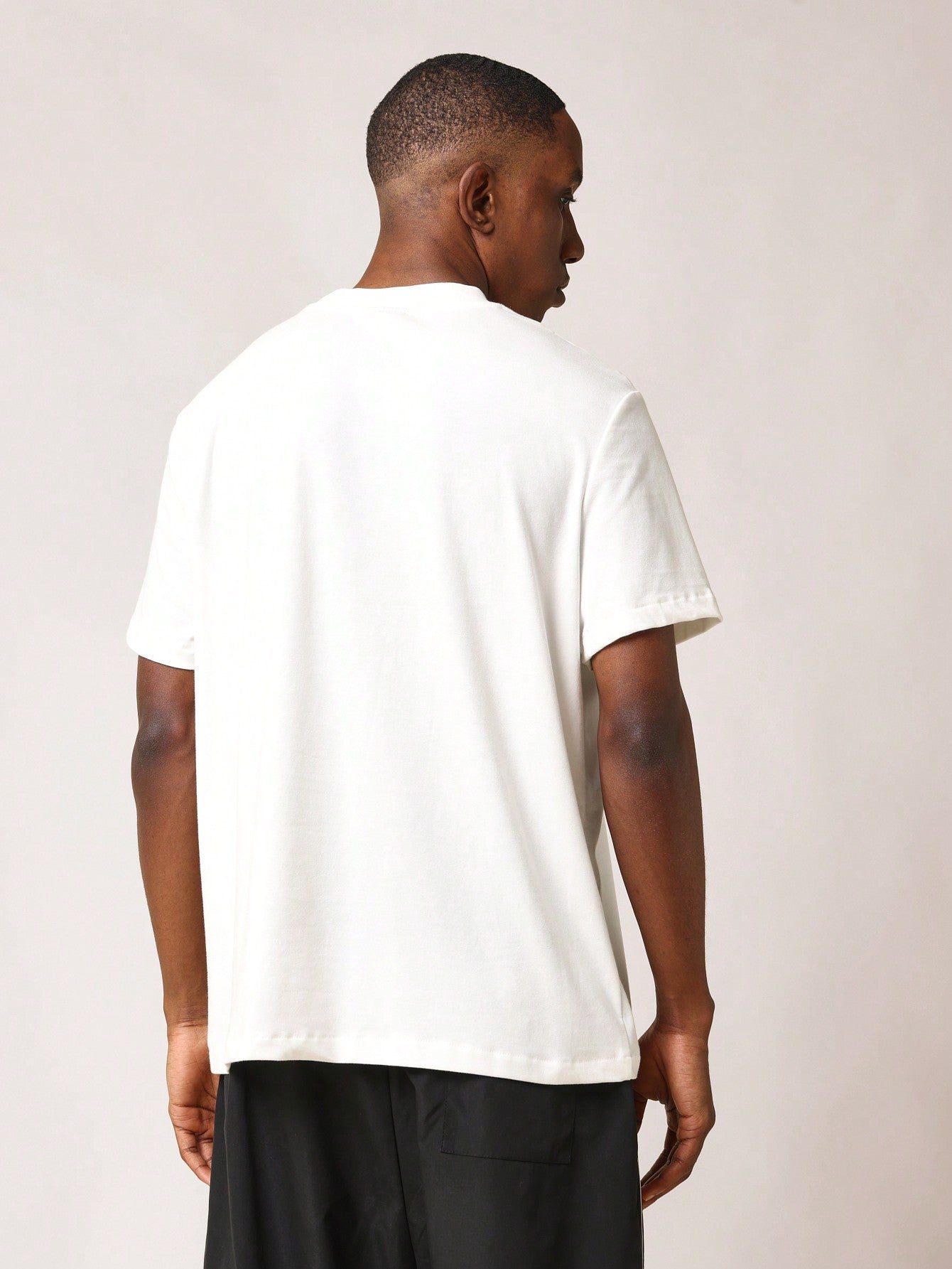 Slim Fit Essential Short Sleeve Tee