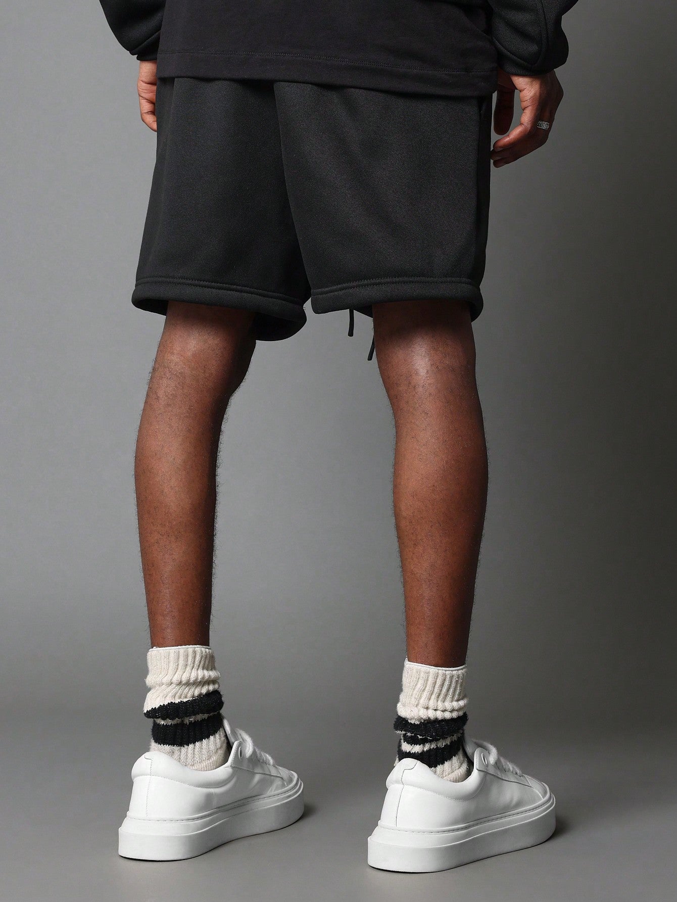 Regular Fit Essential Drop Crotch Short