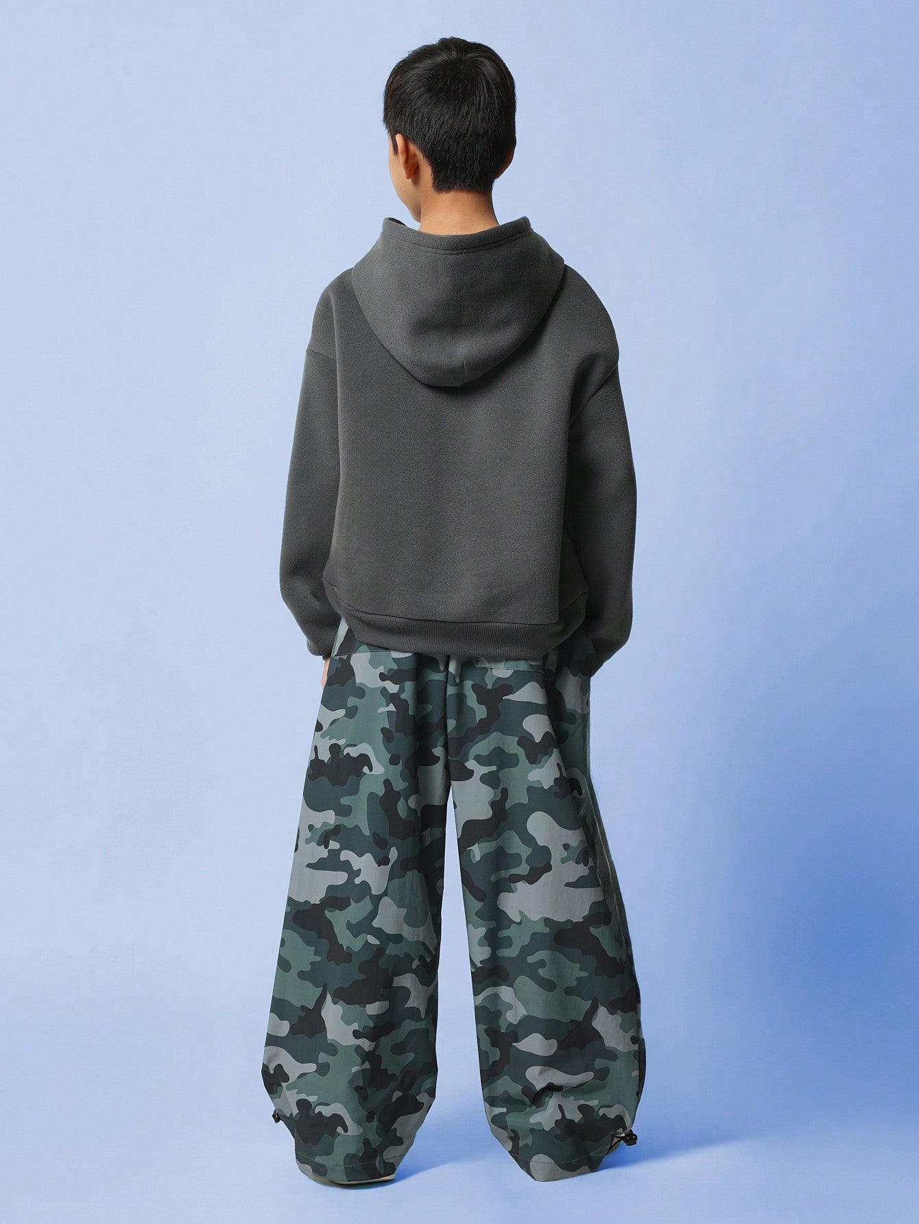 Tween Boys Comfy Overhead Graphic Printed Hoodie & Camouflage Wide Leg Sweatpants 2 Piece Set