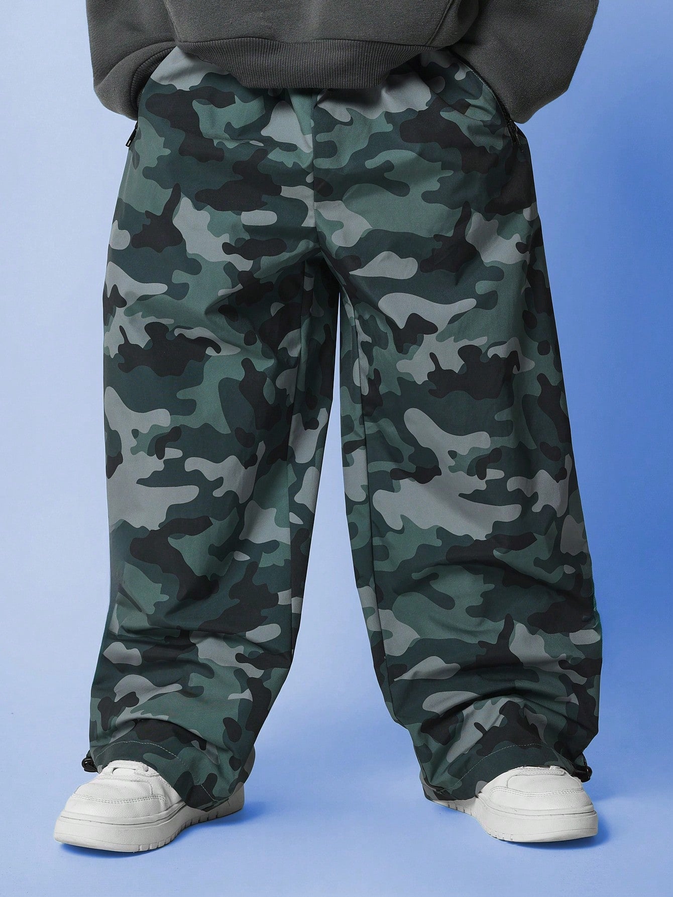 Tween Boys Comfy Overhead Graphic Printed Hoodie & Camouflage Wide Leg Sweatpants 2 Piece Set