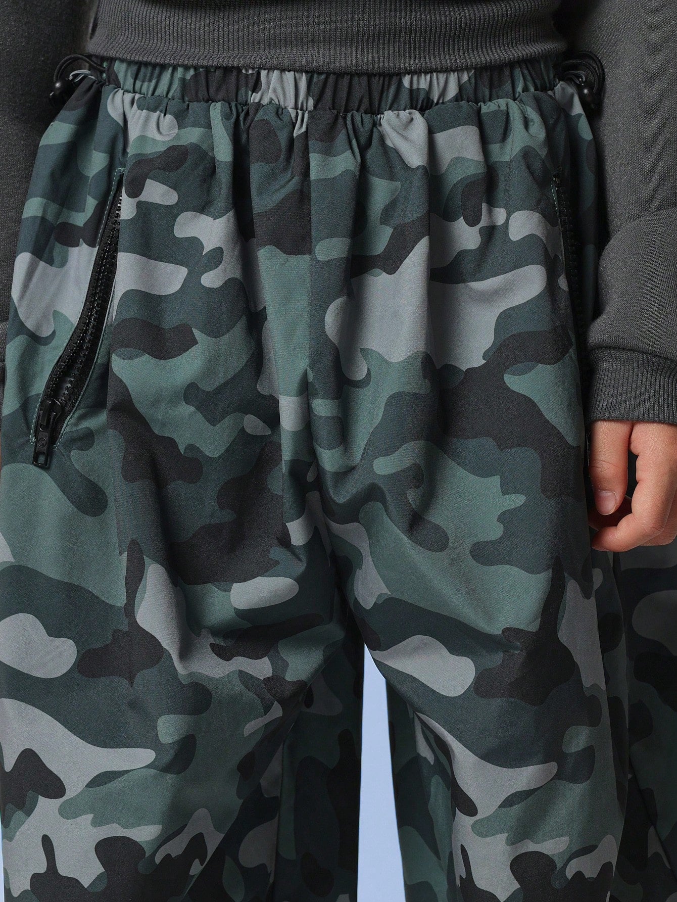 Tween Boys Comfy Overhead Graphic Printed Hoodie & Camouflage Wide Leg Sweatpants 2 Piece Set