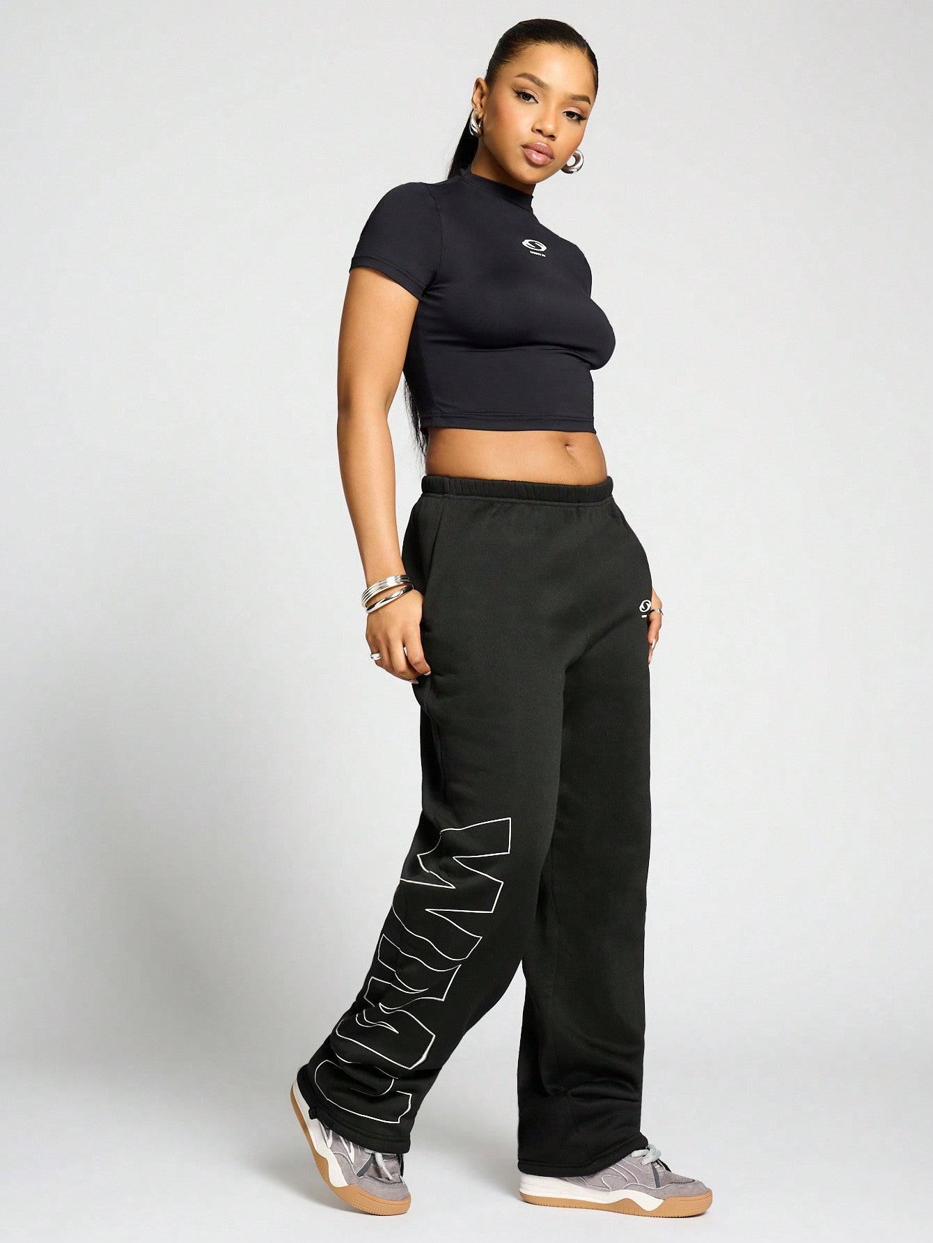 SUMWON WOMEN Logo Graphic Cropped Tee And Straight Leg Jogger Set