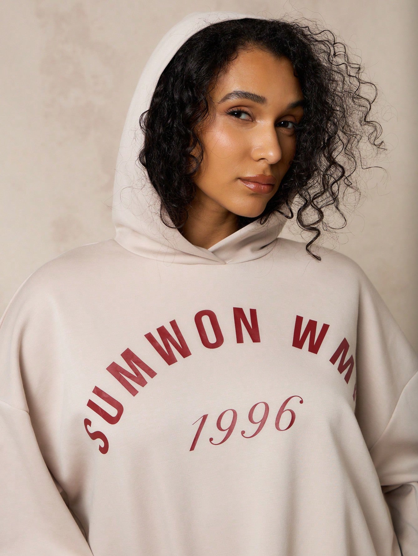 SUMWON WOMEN Essentials Graphic Oversized Hoodie