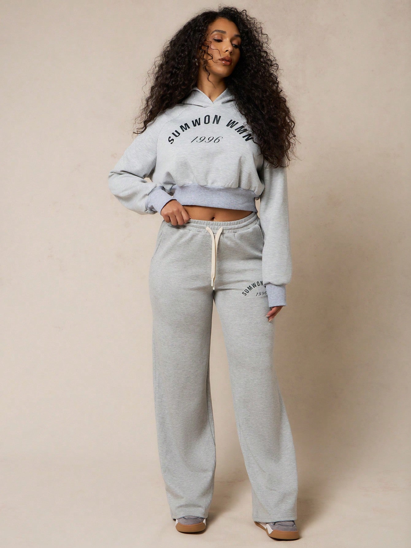 SUMWON WOMEN Essentials Cropped Hoodie