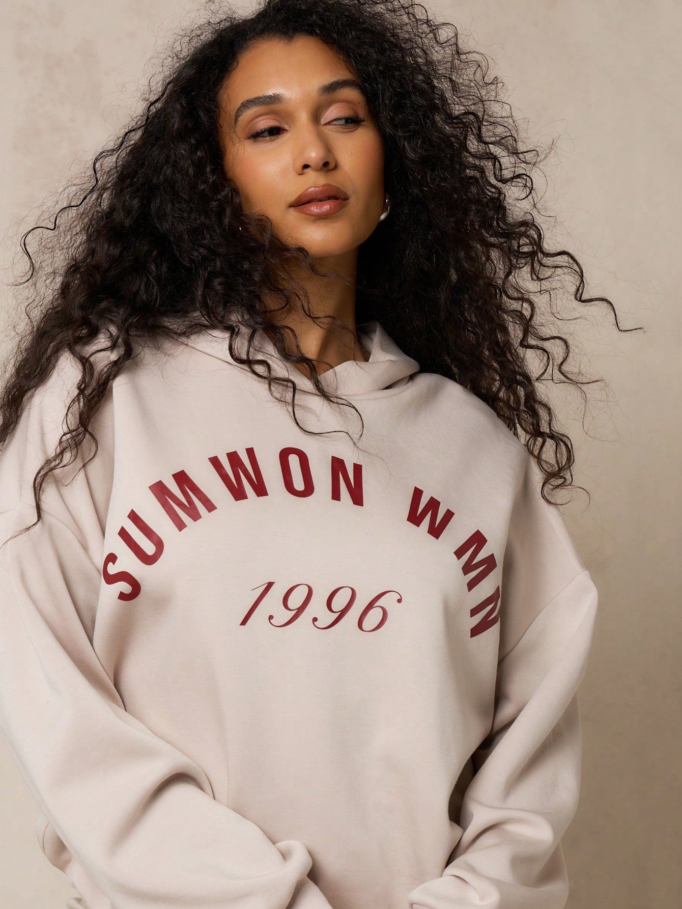 SUMWON WOMEN Essentials Graphic Oversized Hoodie