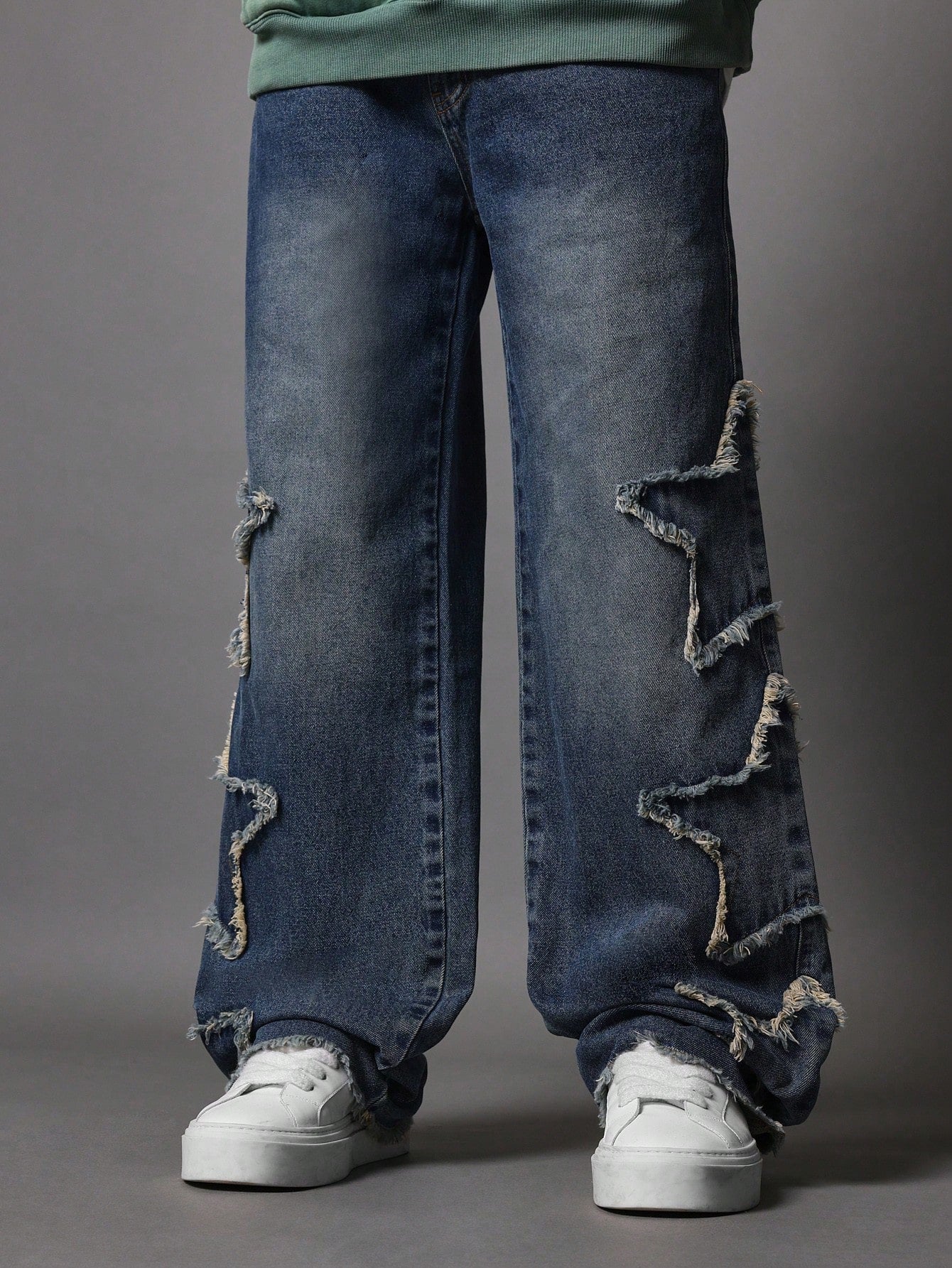 Loose Fit Baggy Raw Edge Hem Jean With Star Applique