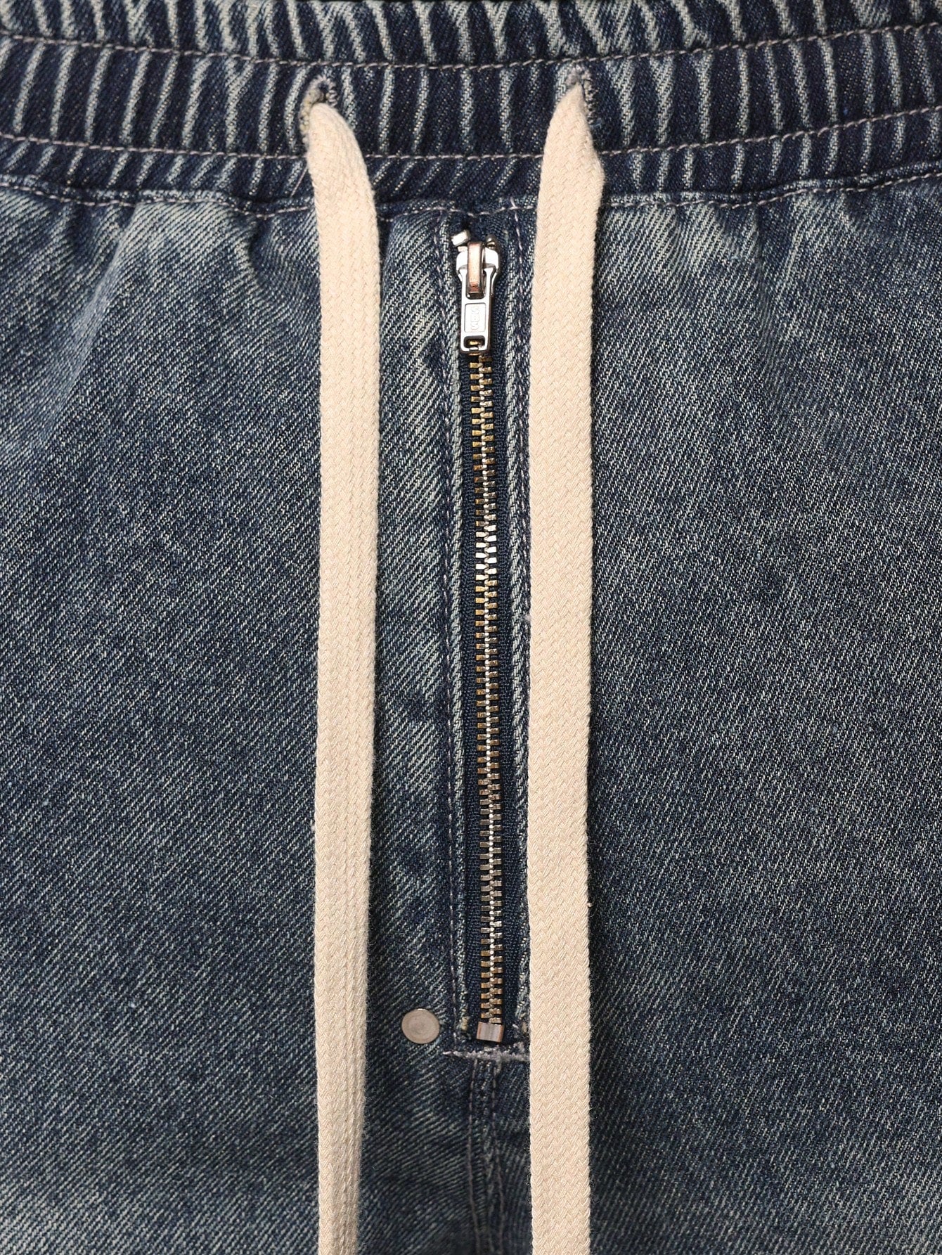 Loose Flare Fit Pull On Mid Wash Multi Pocket Cargo Jean