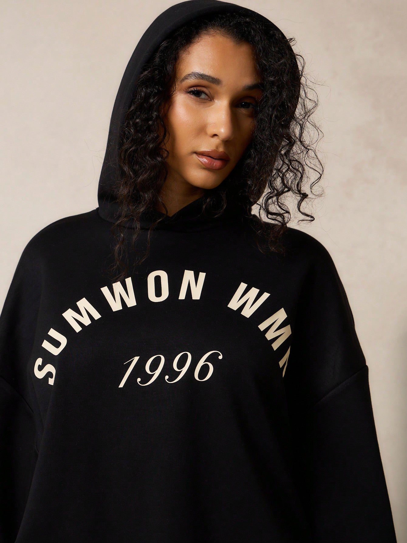 SUMWON WOMEN Essentials Graphic Oversized Hoodie