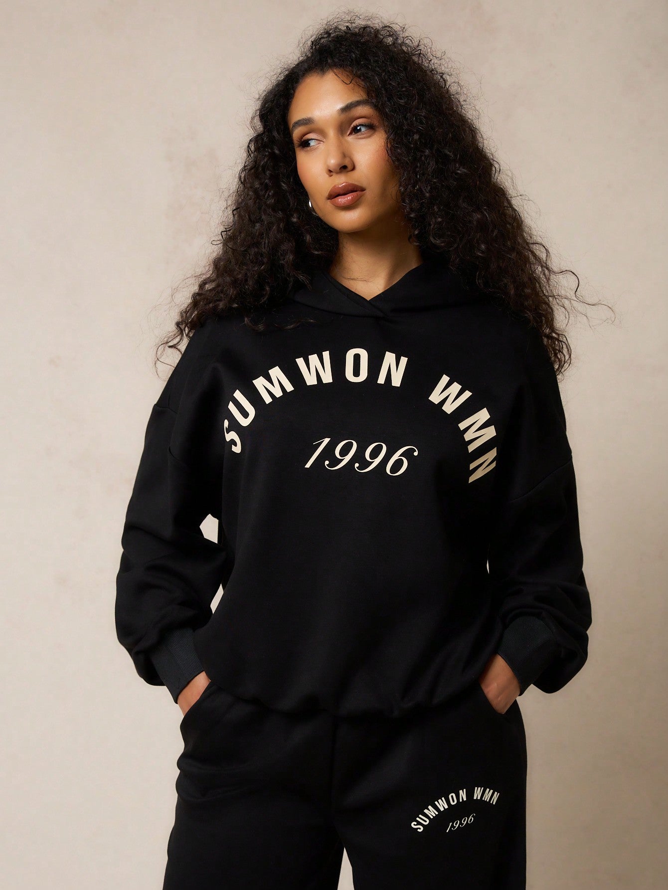 SUMWON WOMEN Essentials Graphic Oversized Hoodie