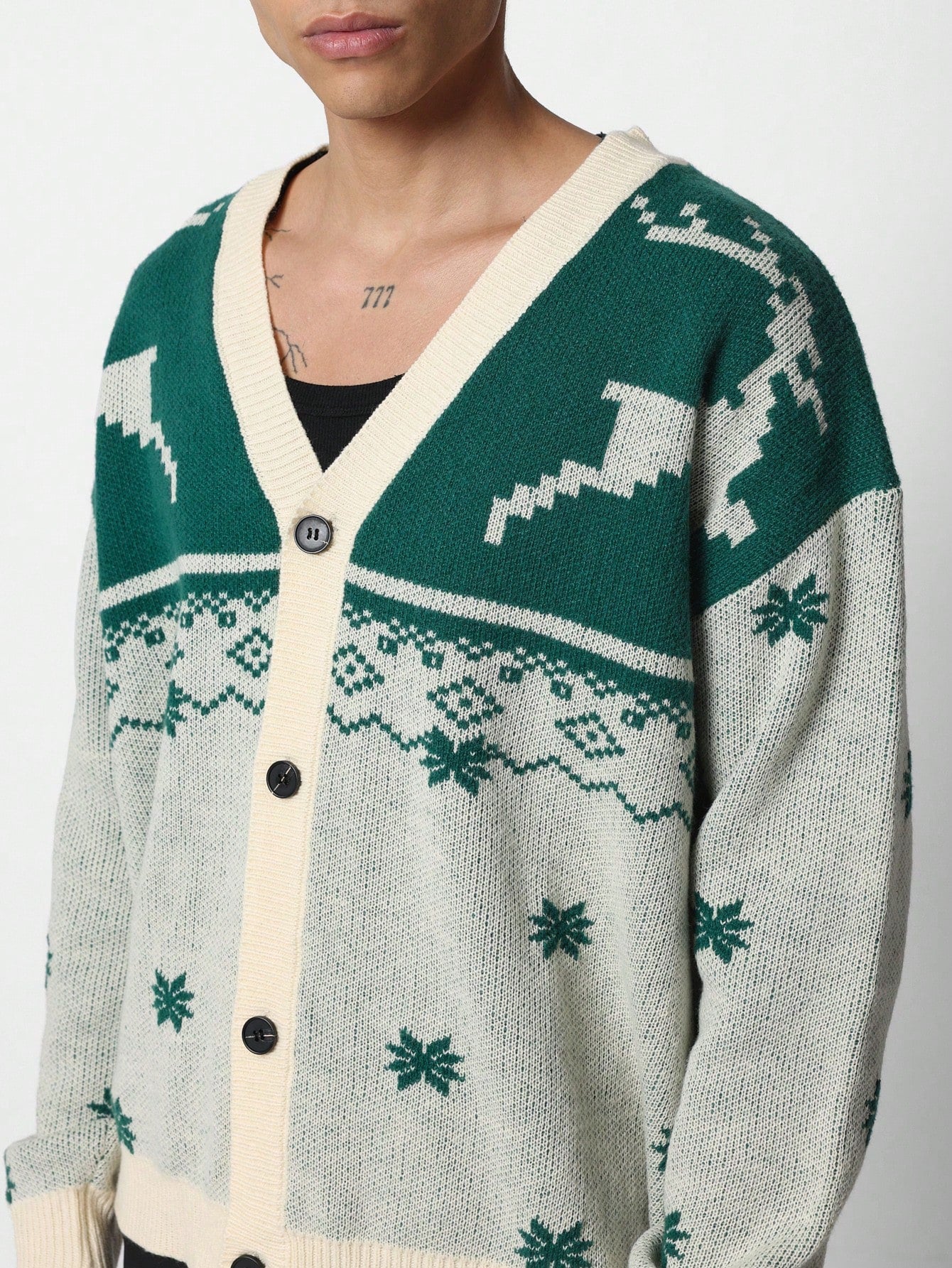 Regular Fit Christmas Printed Knit Cardigan