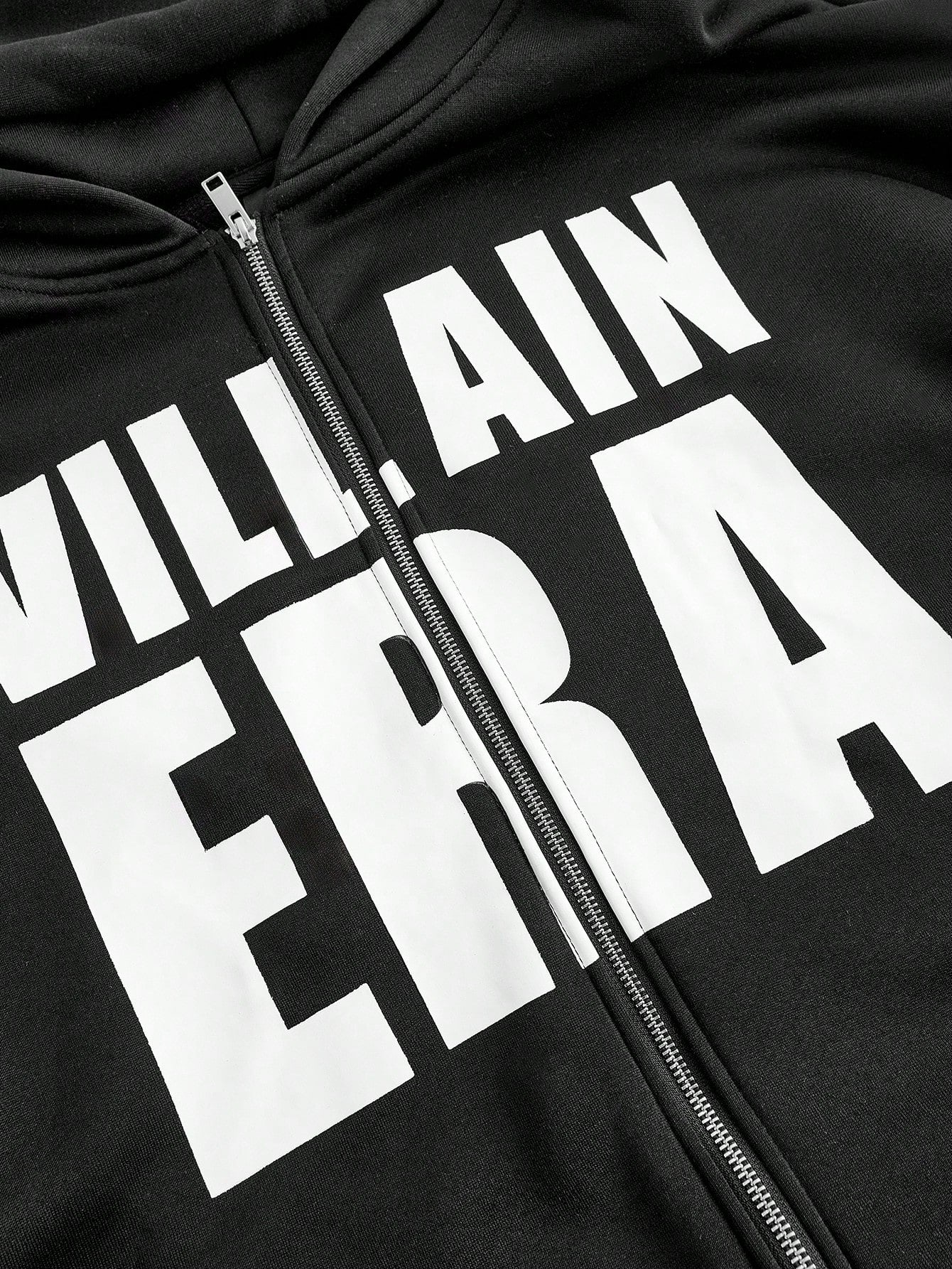 SUMWON WOMEN Overhead Zip Through Hoodie With Villain Era Graphic Print