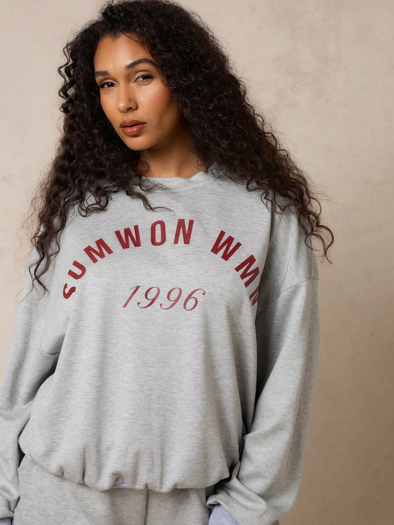 SUMWON WOMEN Essentials Graphic Oversized Sweatshirt