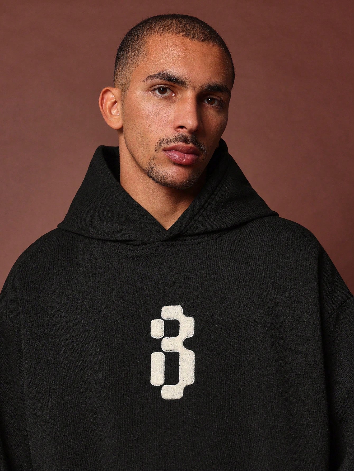 Cropped Overhead Hoodie With Towel Print And Embroidery