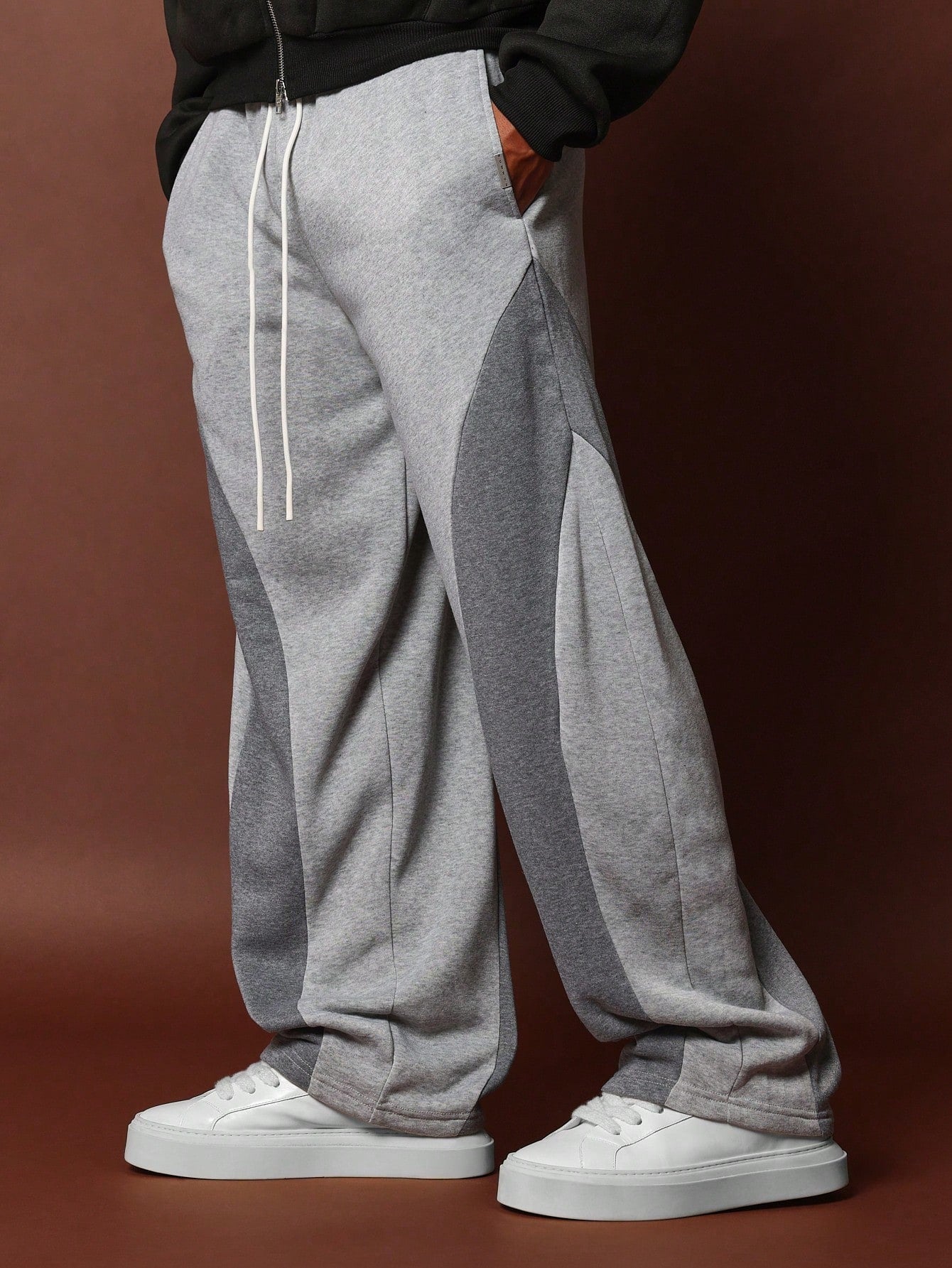 Loose Fit Contrast Panel Sweatpants With Drawcords