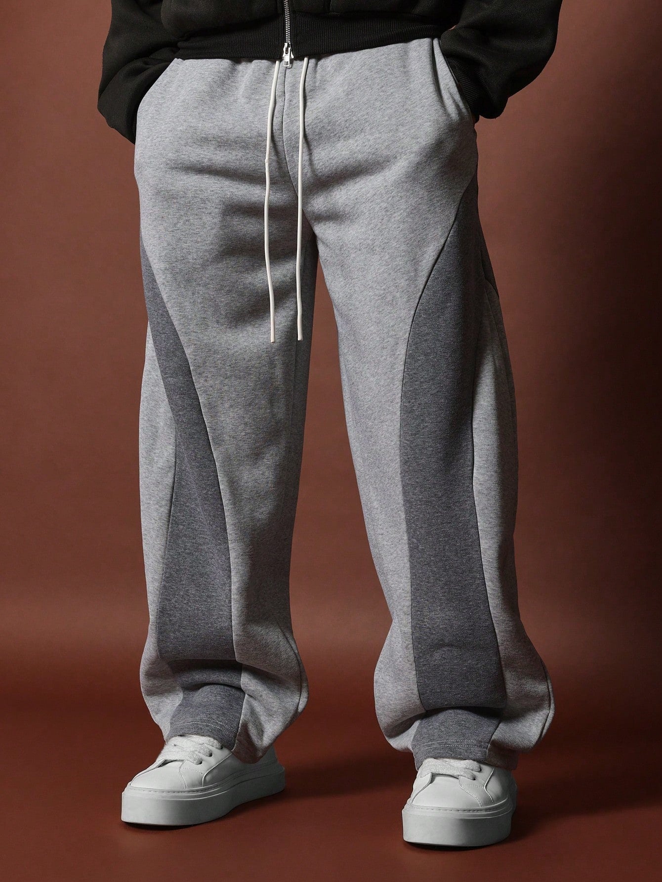 Loose Fit Contrast Panel Sweatpants With Drawcords