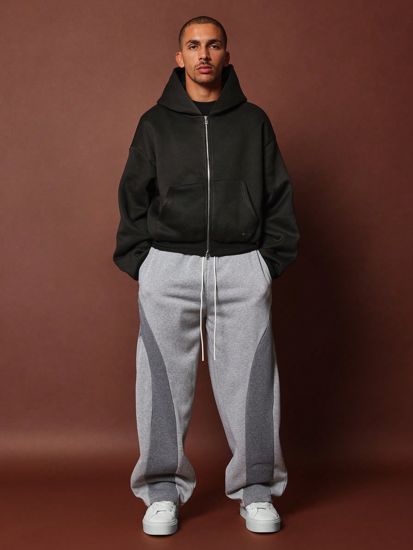 Loose Fit Contrast Panel Sweatpants With Drawcords