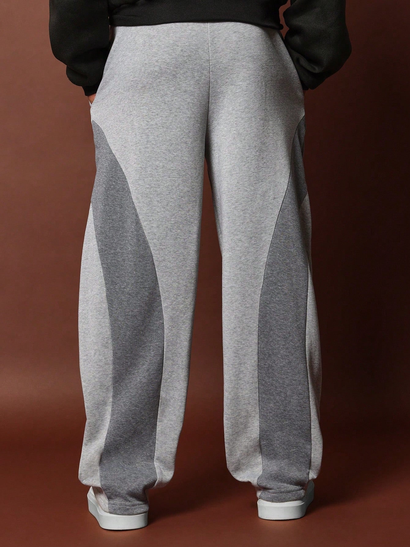 Loose Fit Contrast Panel Sweatpants With Drawcords