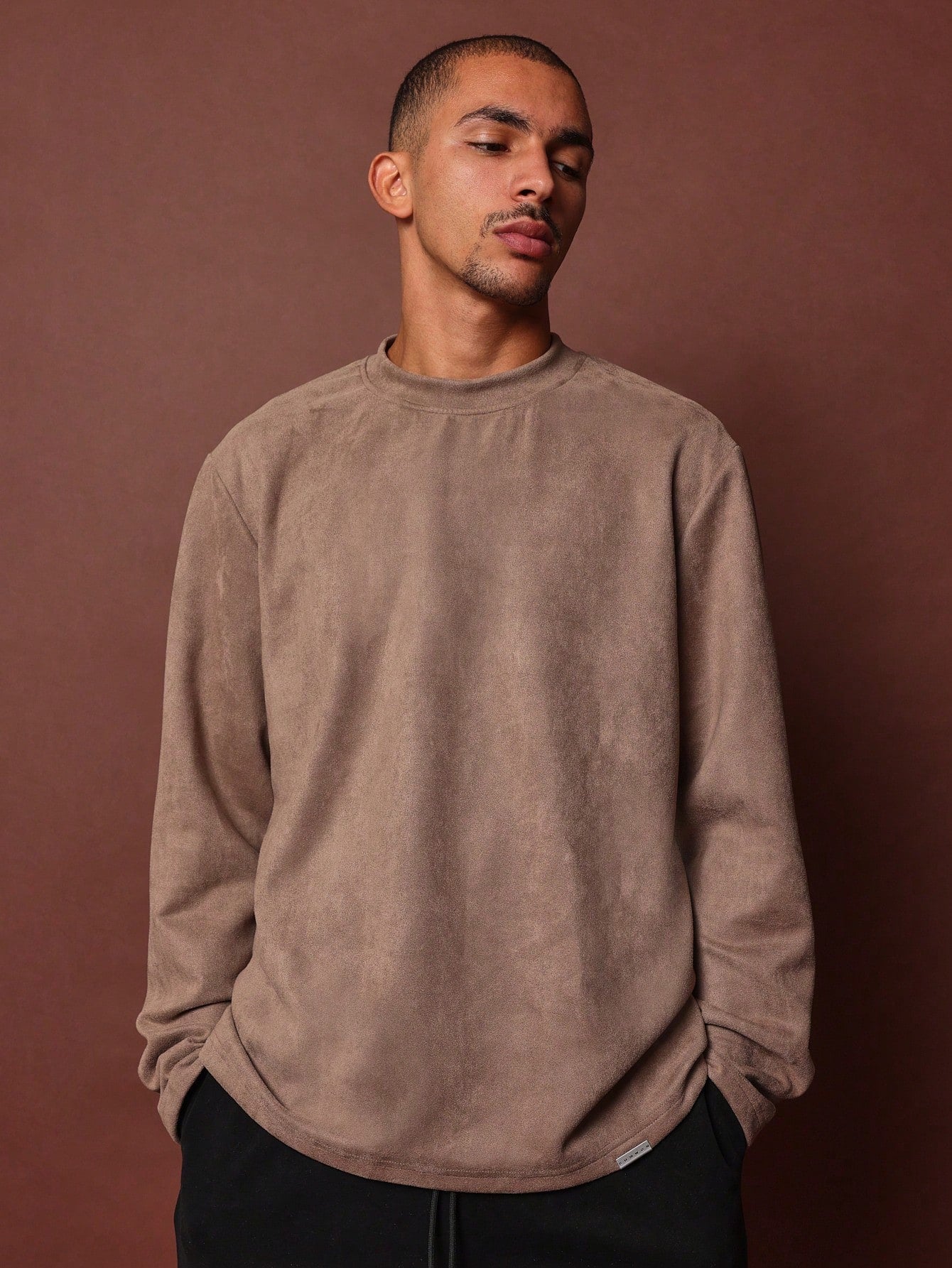 Suedette Regular Fit Long Sleeve Essential Tee