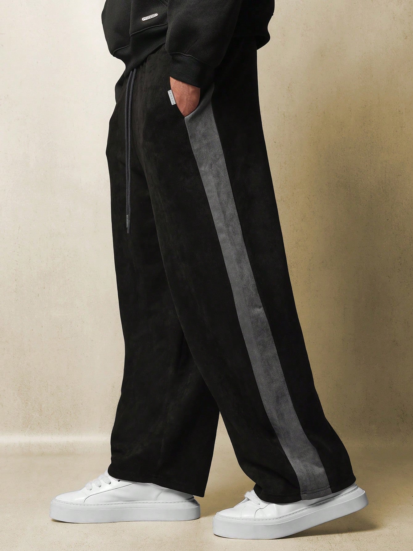 Suede Barrel Leg Essential Sweatpants With Side Panel