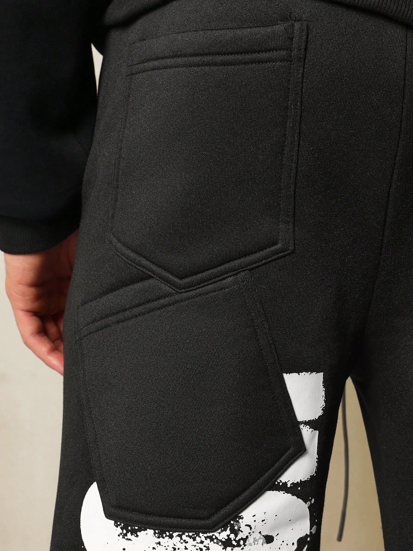 Wide Leg Drop Crotch Sweatpants With Multi Pocket At The Back & Graphic Print