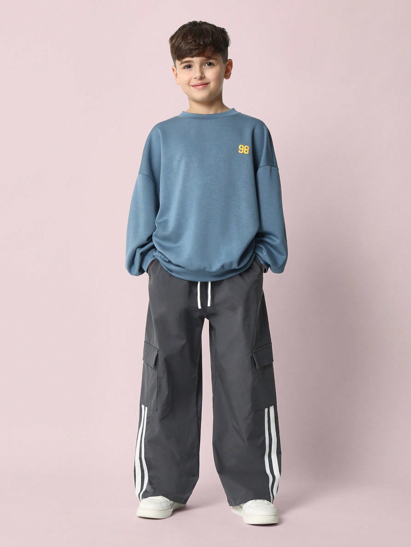 Tween Boys Comfy Regular Fit Crew Neck Sweatshirt With Baseball LA Graphic Print And Straight Fit Cargo Sweatpants 2 Piece Set