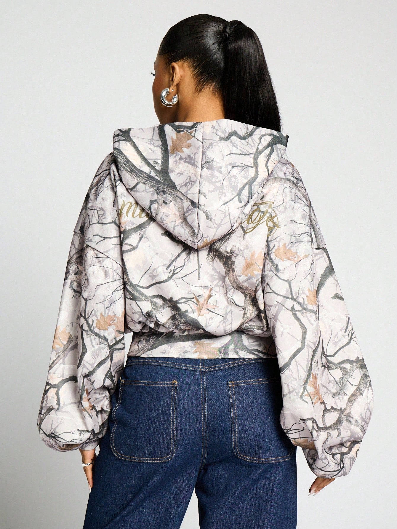 SUMWON WOMEN Crop Camo Print Hoodie With Balloon Sleeve