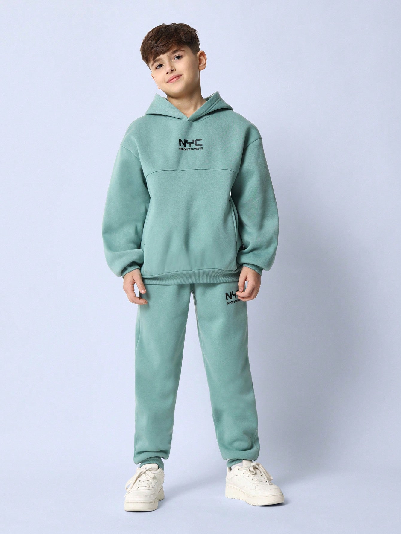 Tween Boys Comfy Overhead Hoodie & Jogger With NYC Graphic Printed 2 Piece Set