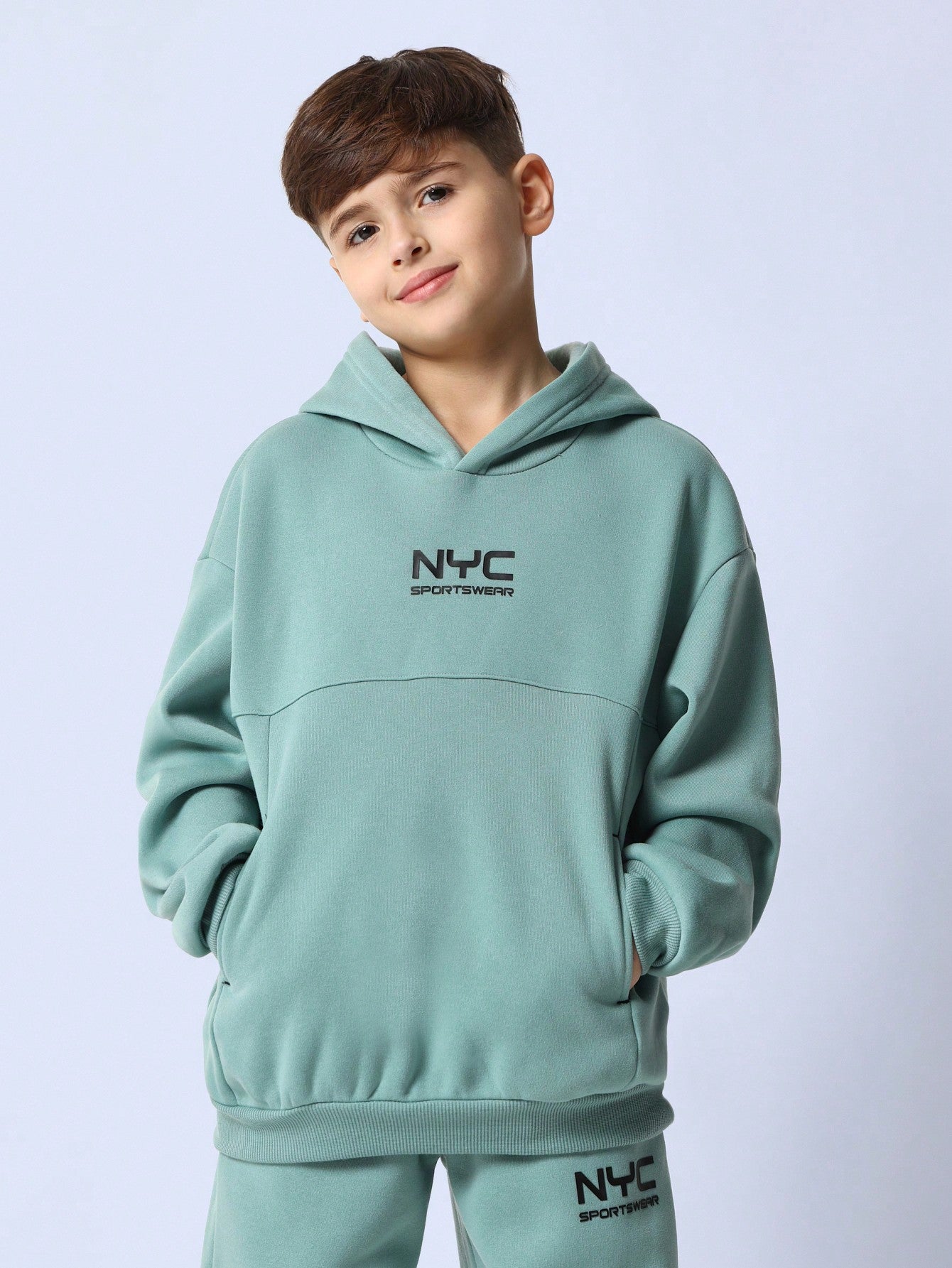 Tween Boys Comfy Overhead Hoodie & Jogger With NYC Graphic Printed 2 Piece Set