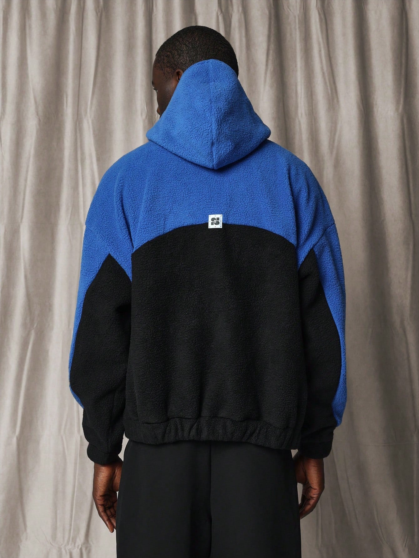 Regualr Fit Colour Block Borg Funnel Neck Zip-Up Hoodie