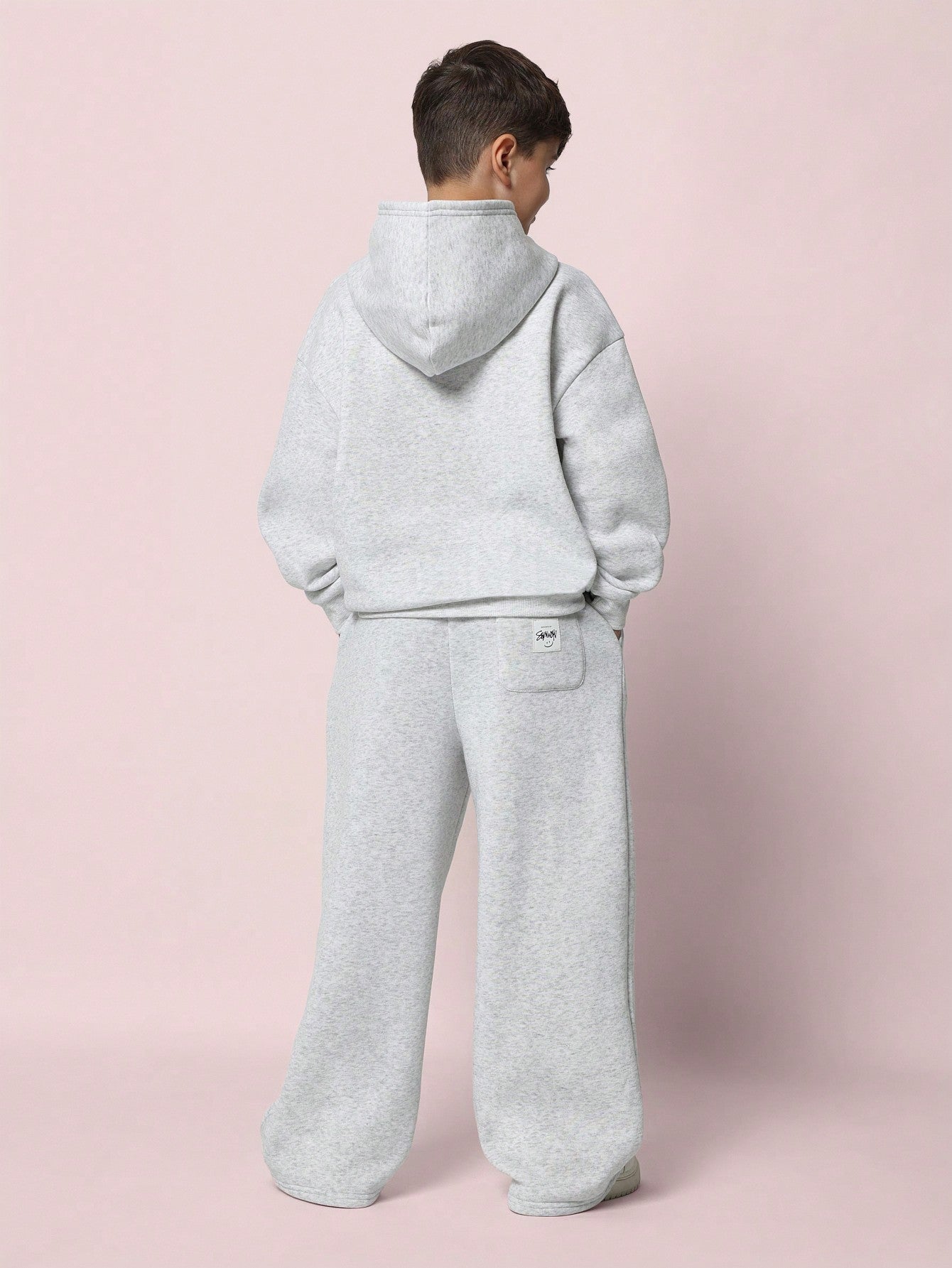 Tween Boys Comfy Overhead Hoodie & Straight Fit Sweatpants With LA Embroidered 2 Piece Set