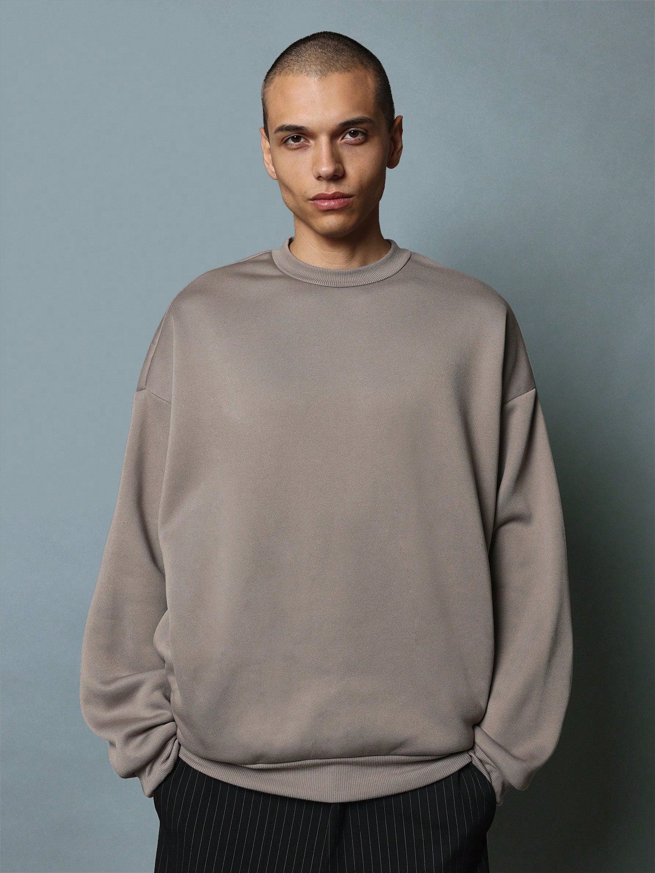 Regular Fit Crew Neck Sweatshirt With Side Pockets