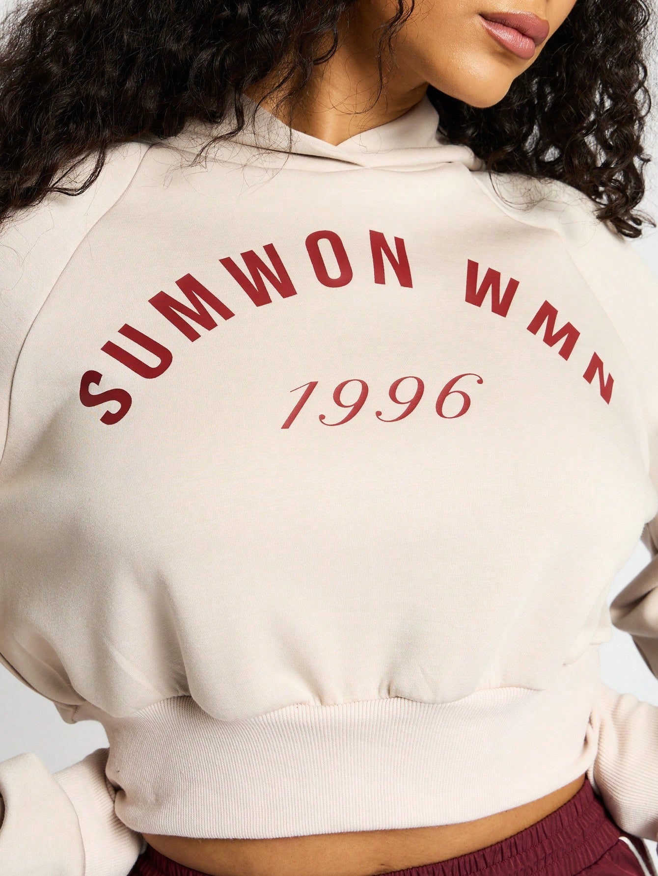 SUMWON WOMEN Essentials Graphic Print Cropped Hoodie