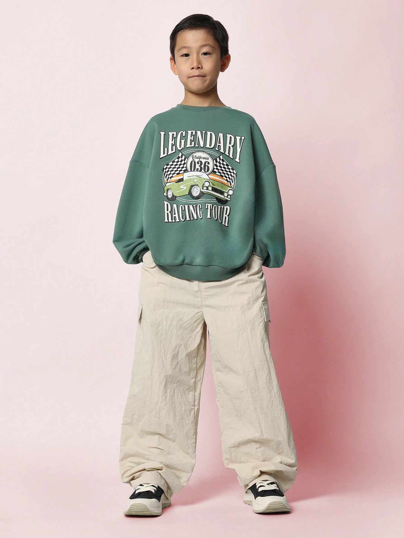 Tween Boys Comfy Oversized Fit Crew Neck Sweatshirt With Distressed Graphic Print