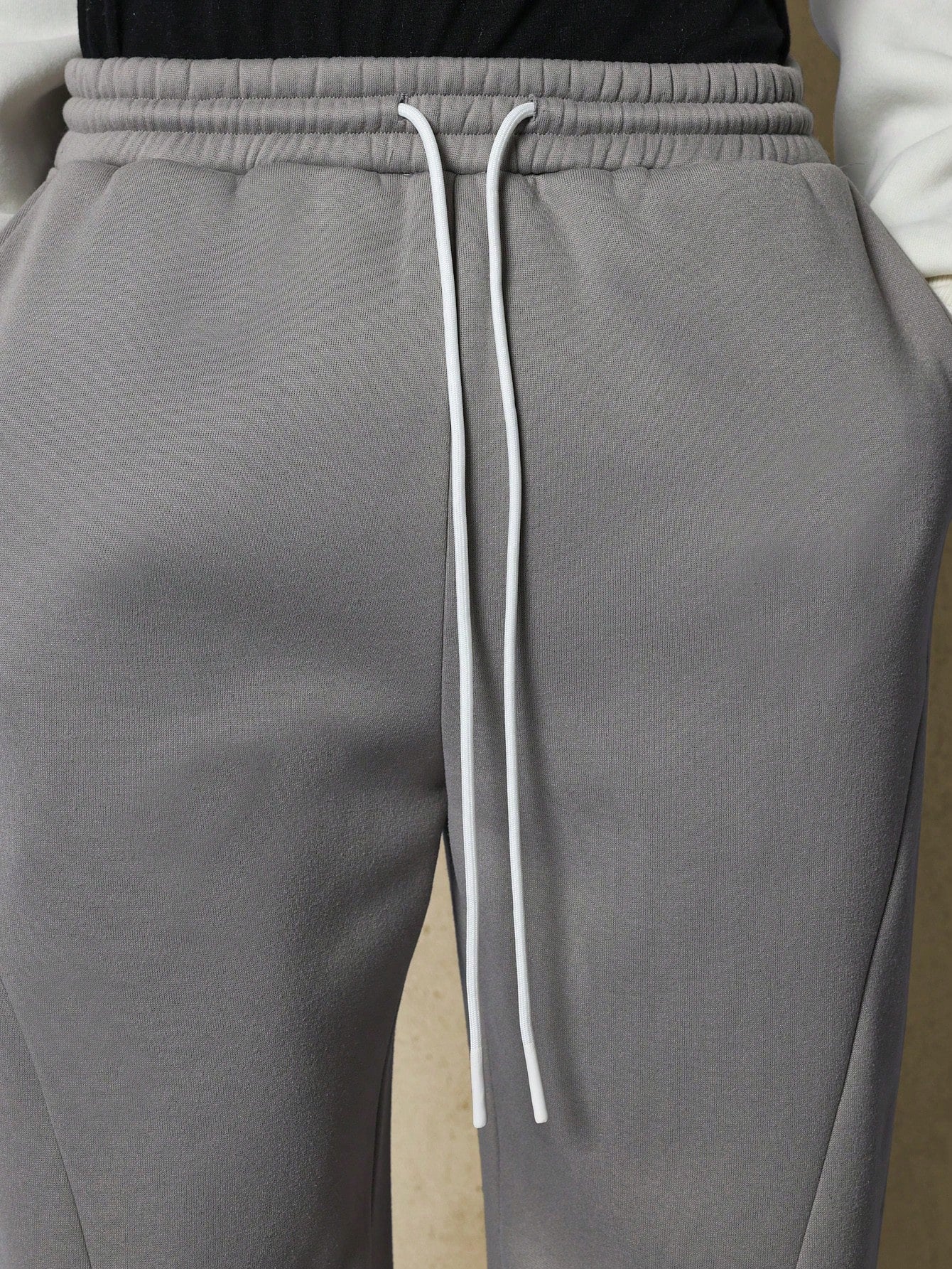 Skater Fit Sweatpants With Drawstrings