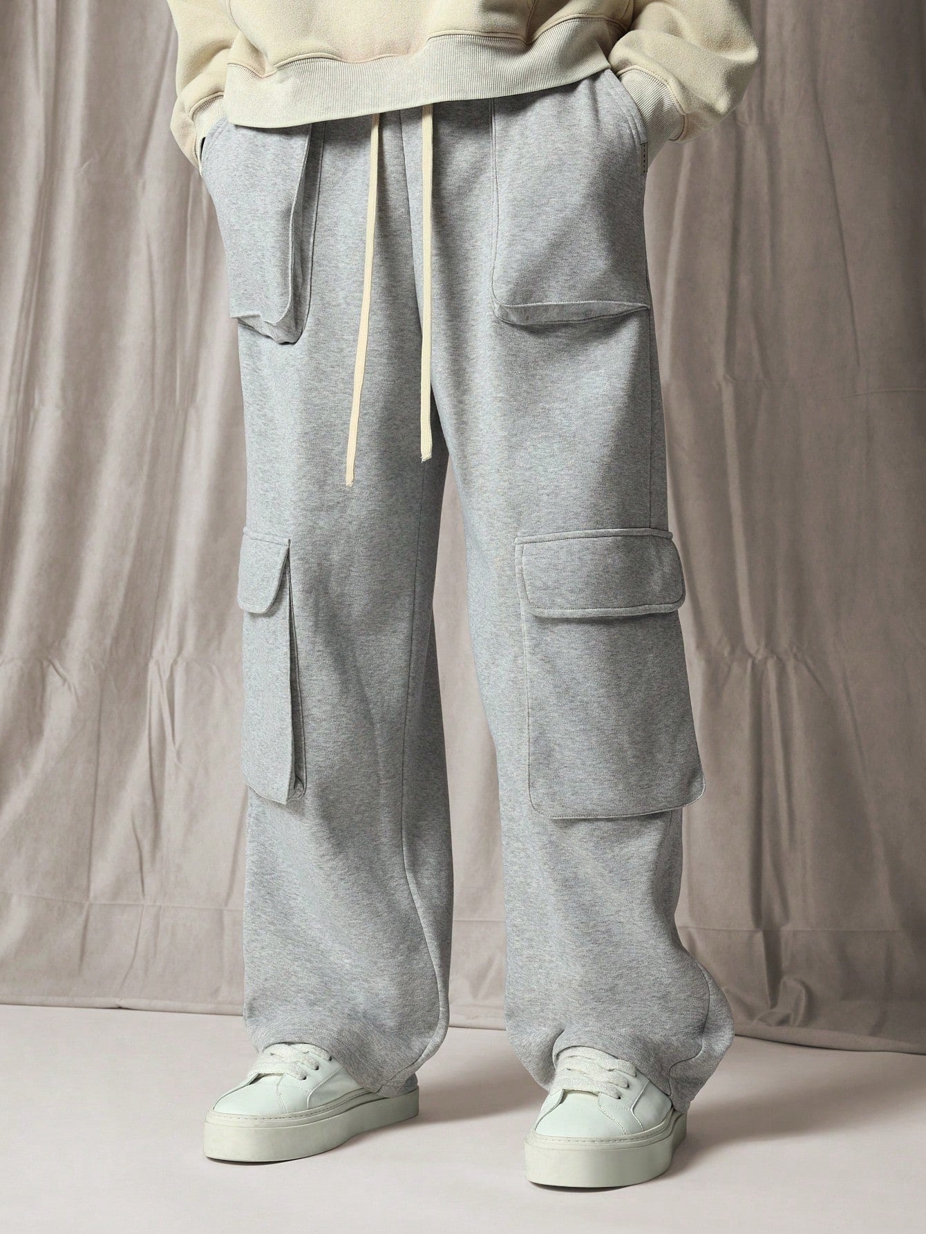 Pull On Straight Fit Exposed Pocket Cargo Sweatpant