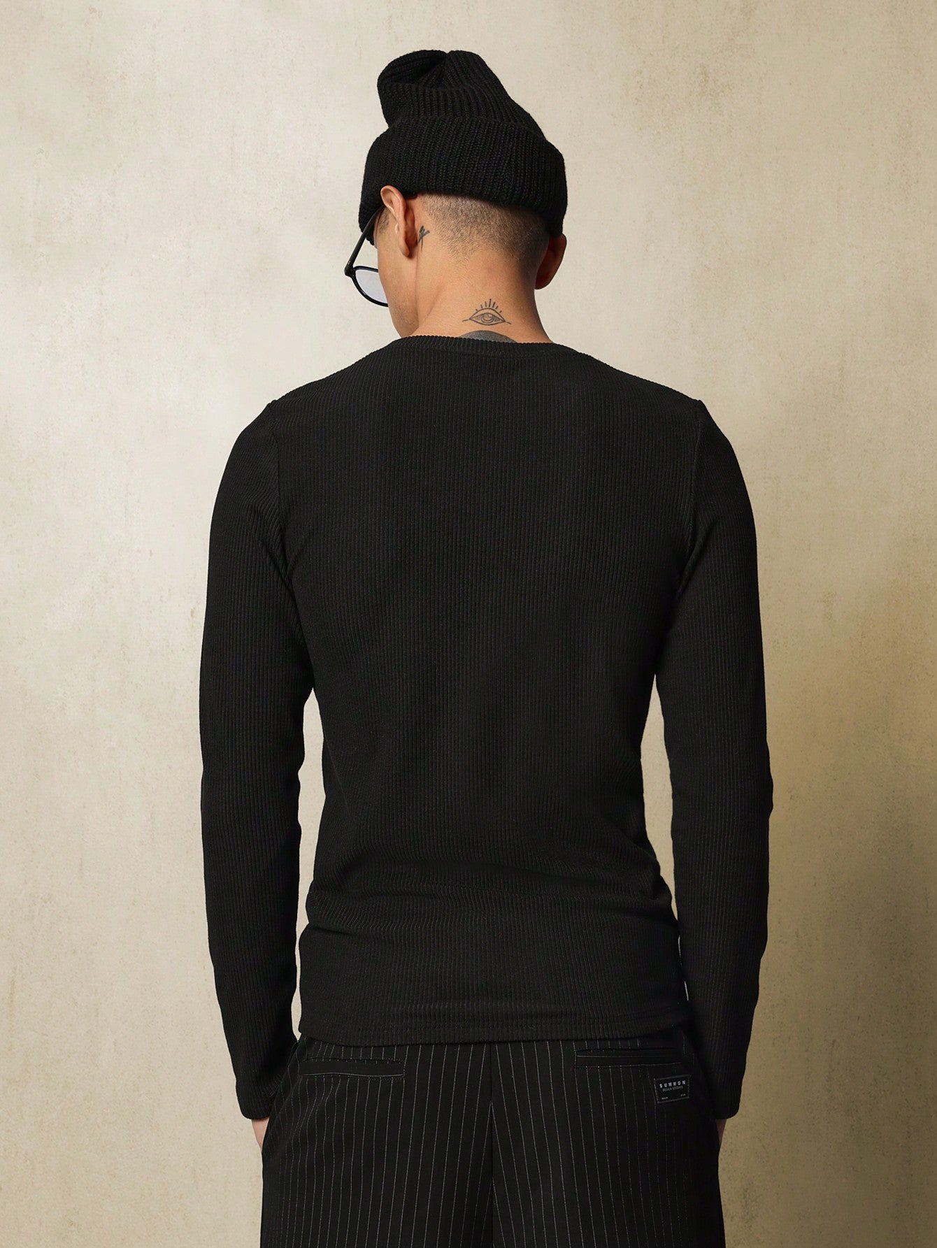 Muscle Fit Rib Textured Long Sleeve Tee