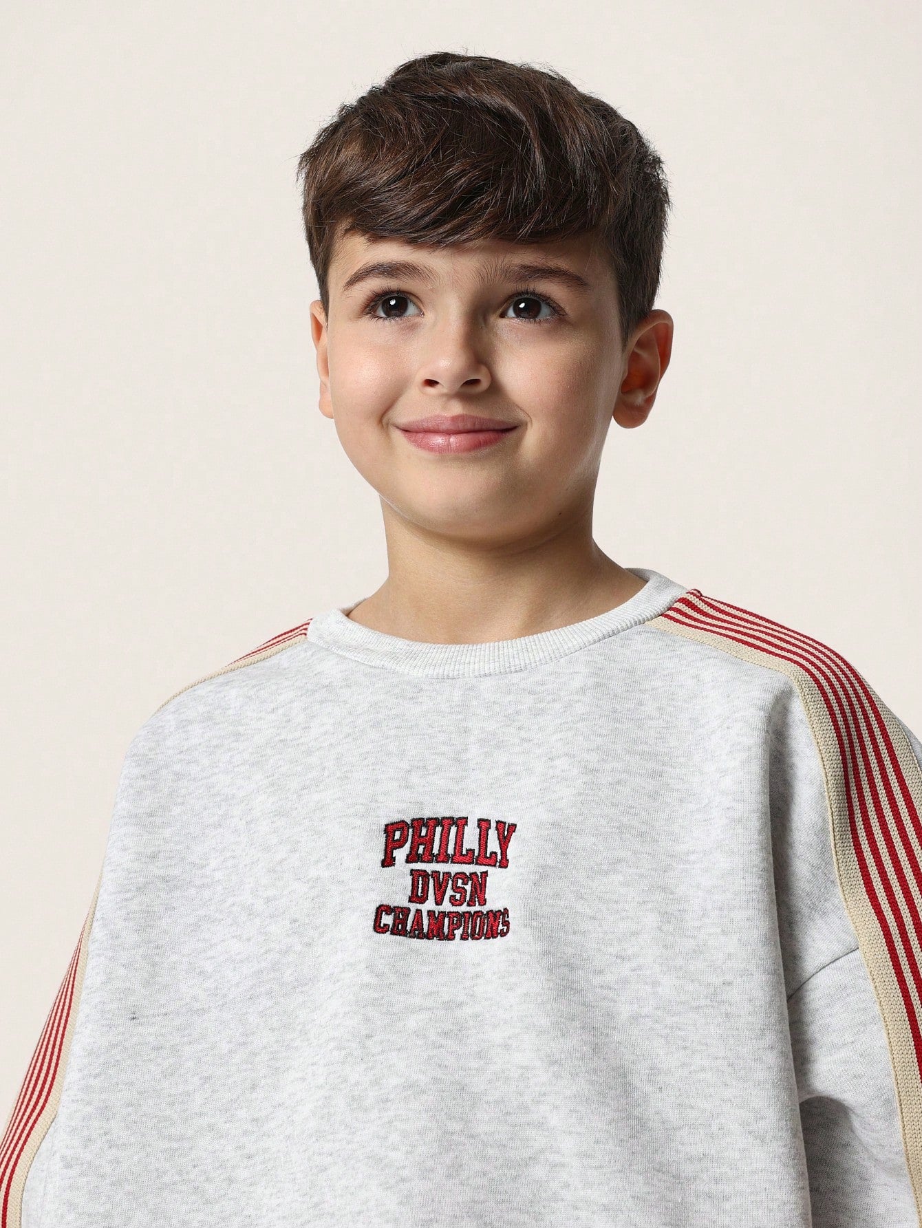 Tween Boys Comfy Crew Neck Sweatshirt And Jogger With Side Tape & Embroidery 2 Piece Set