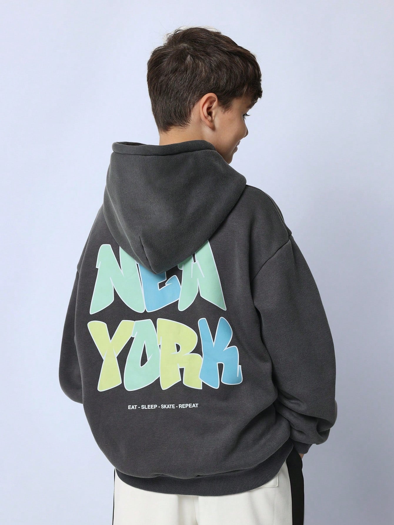 Tween Boys Comfy Regular Fit Washed Overhead Hoodie With New York Graphic Print