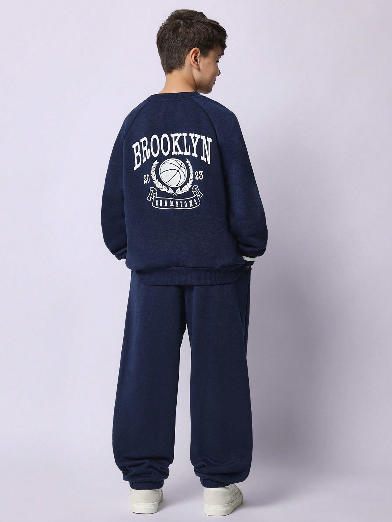 Tween Boys Comfy Raglan Crew Neck Sweatshirt With Brooklyn Graphic Print And Jogger With Piping 2 Piece Set