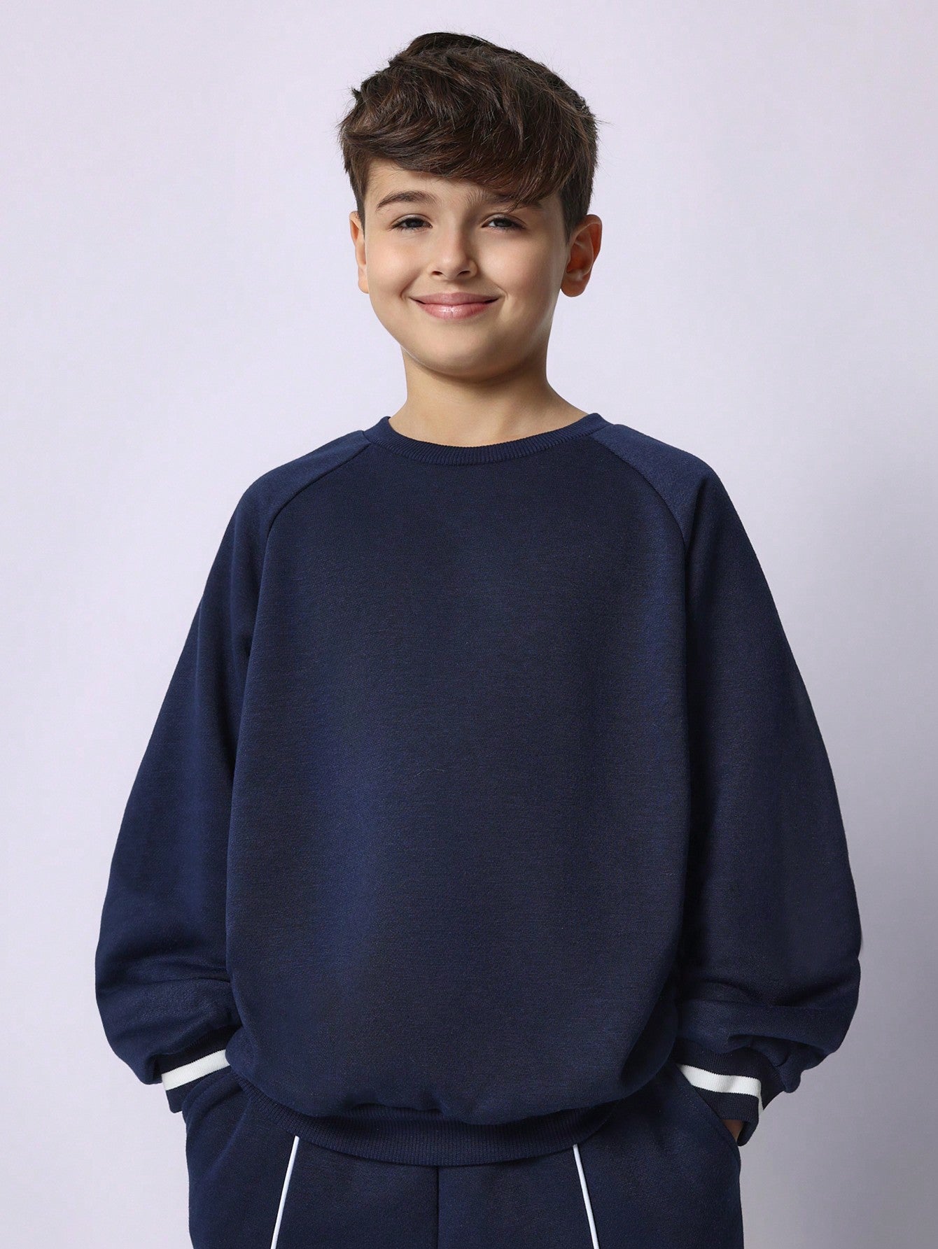 Tween Boys Comfy Raglan Crew Neck Sweatshirt With Brooklyn Graphic Print And Jogger With Piping 2 Piece Set