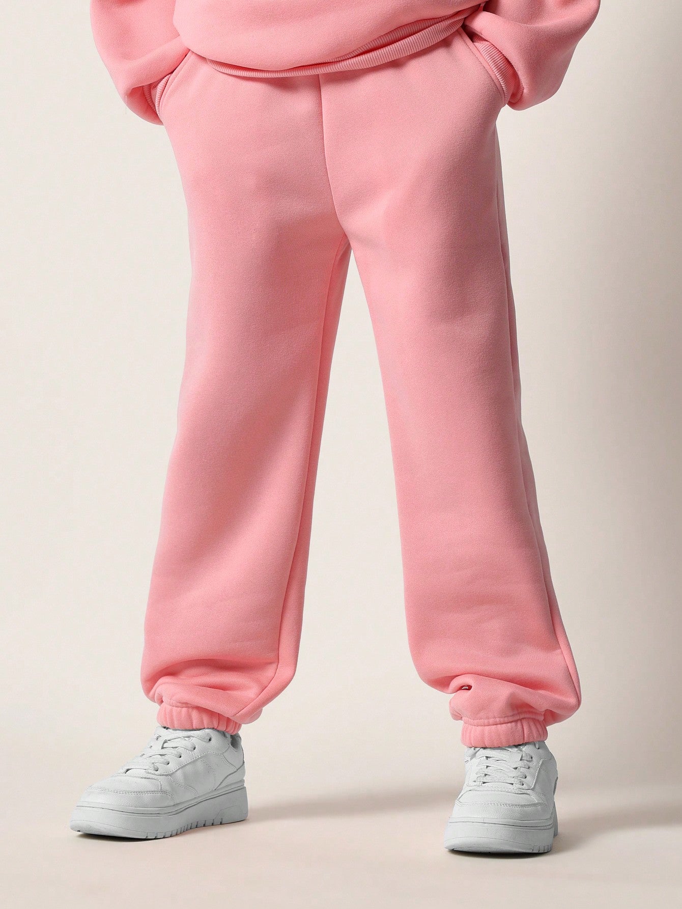 Tween Girls Comfy Crew Neck Sweatshirt And Jogger 2 Piece Set