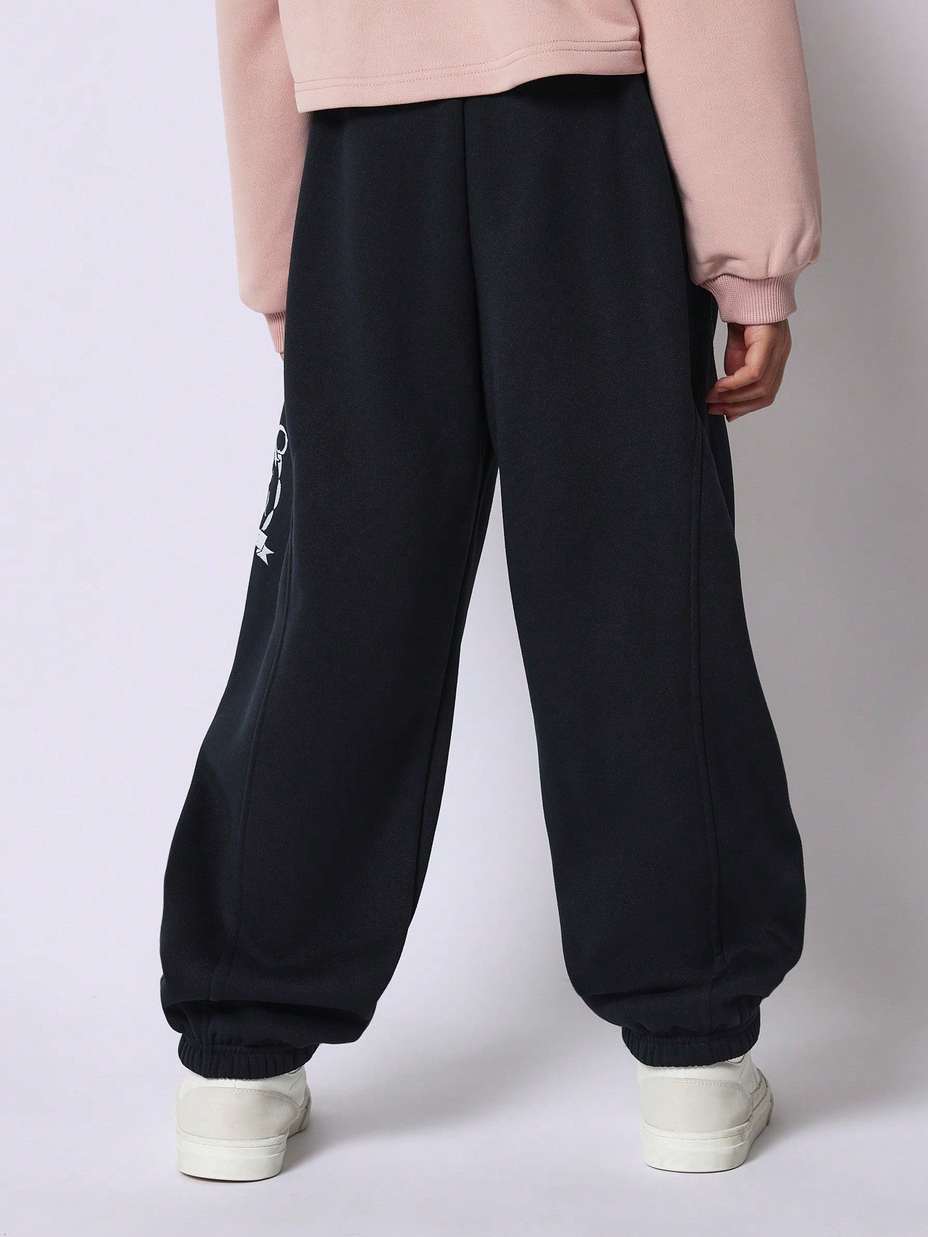 Tween Girls Comfy 90'S Jogger With Embroidery