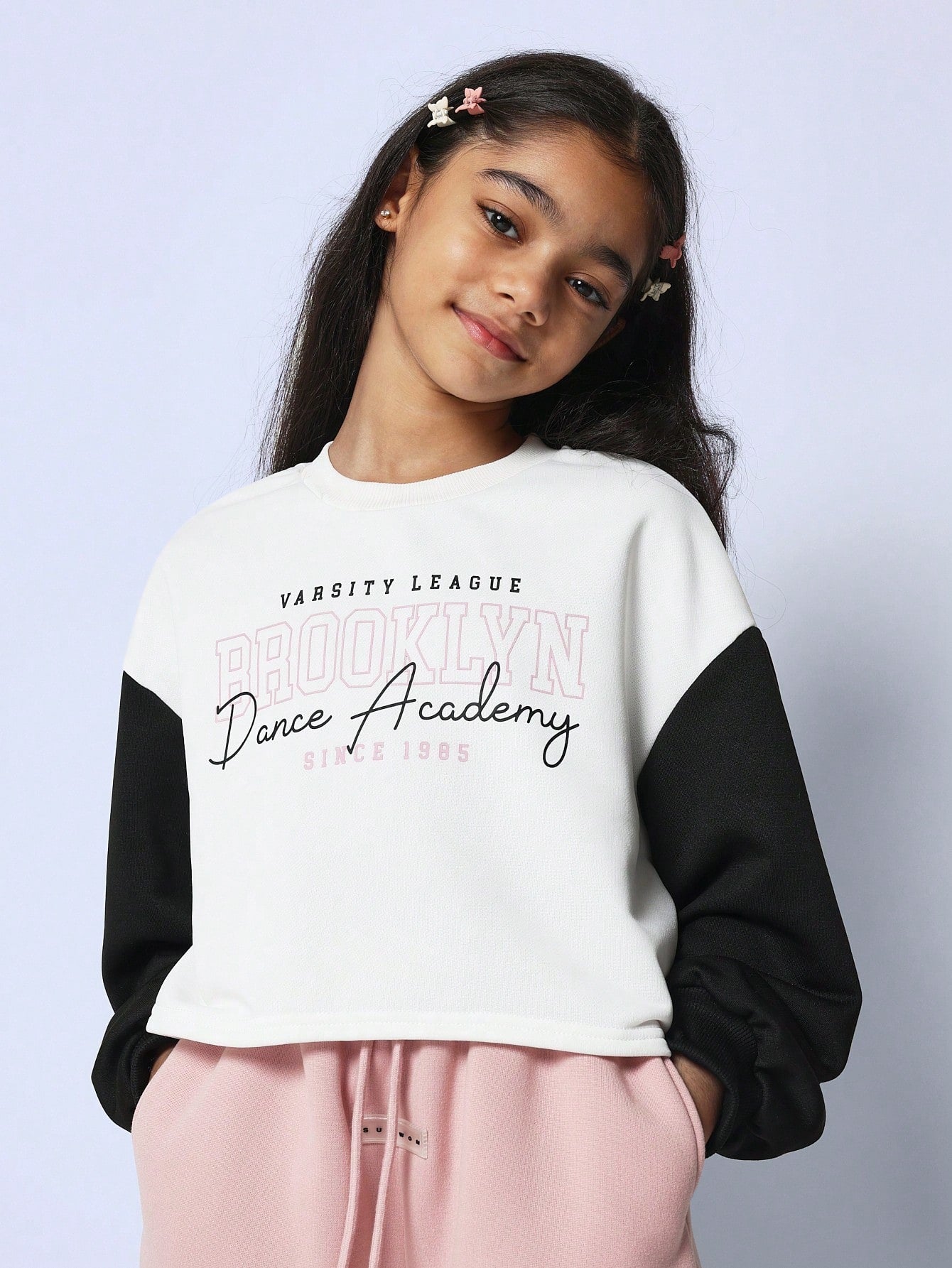 Tween Girls Comfy Cropped Contrast Sleeve Sweatshirts With Graphic Print