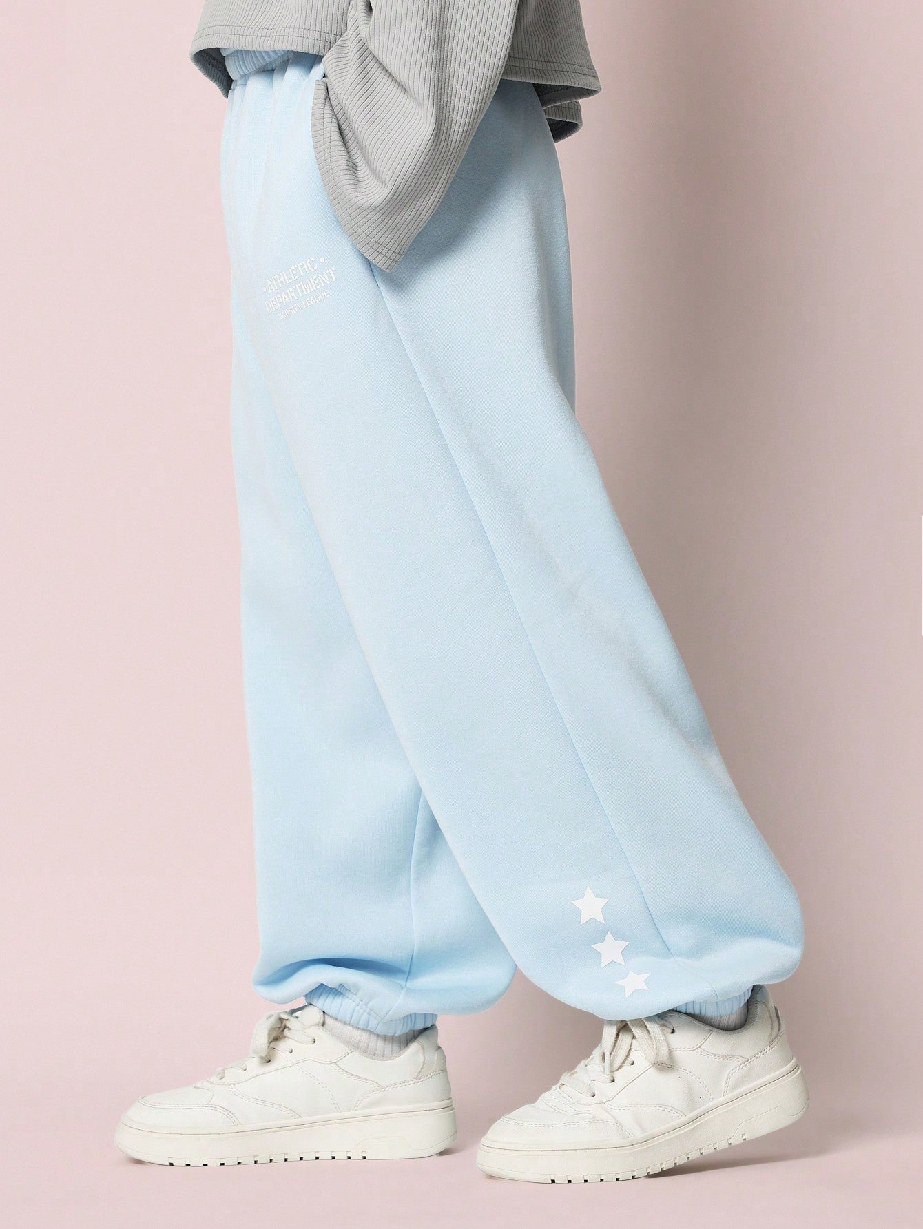 Tween Girls Comfy Light Blue 90'S Jogger With Graphic Print