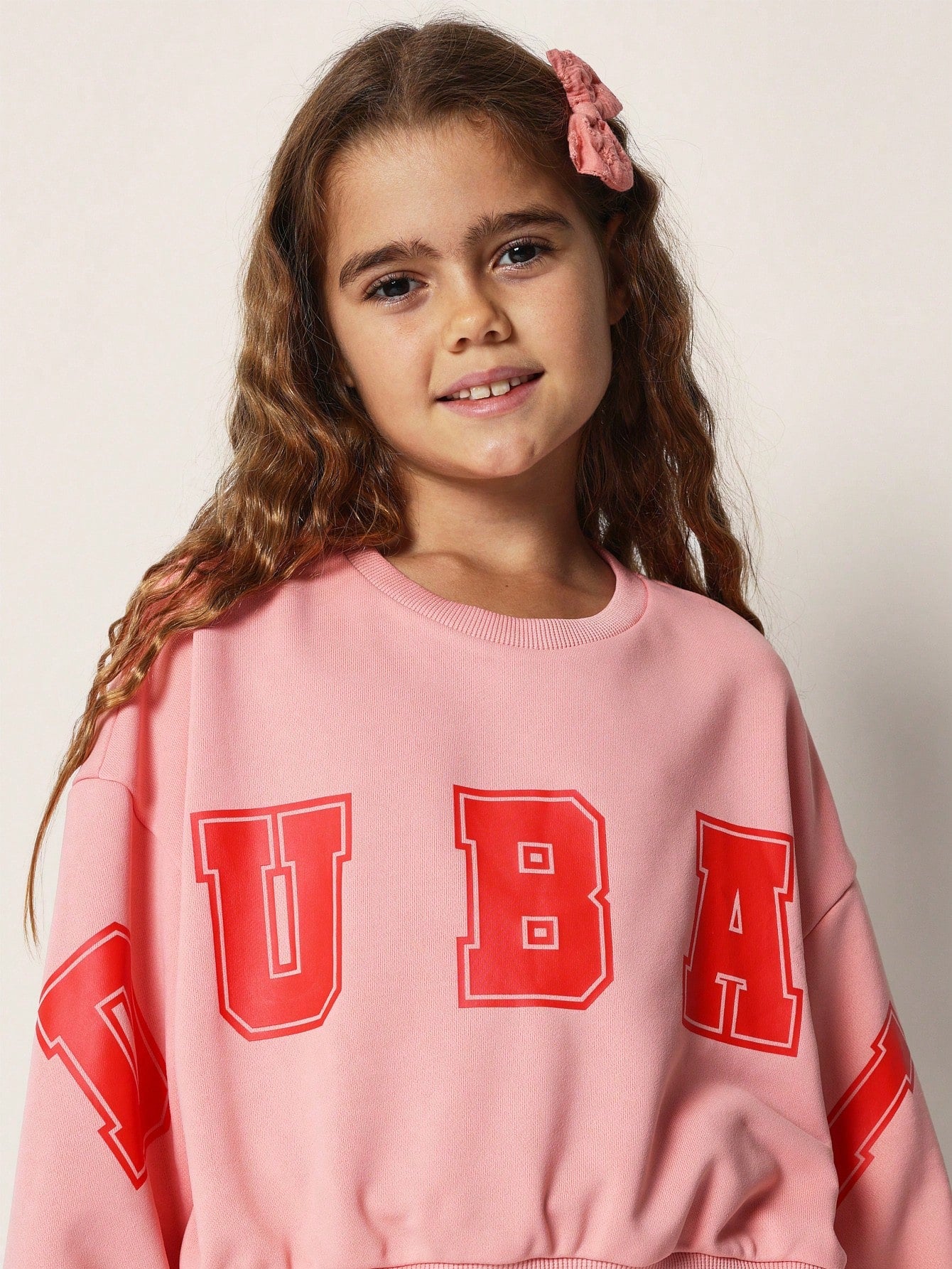 Tween Girls Comfy Crop Fit Crew Neck Sweatshirt With Large Dubai Graphic Print