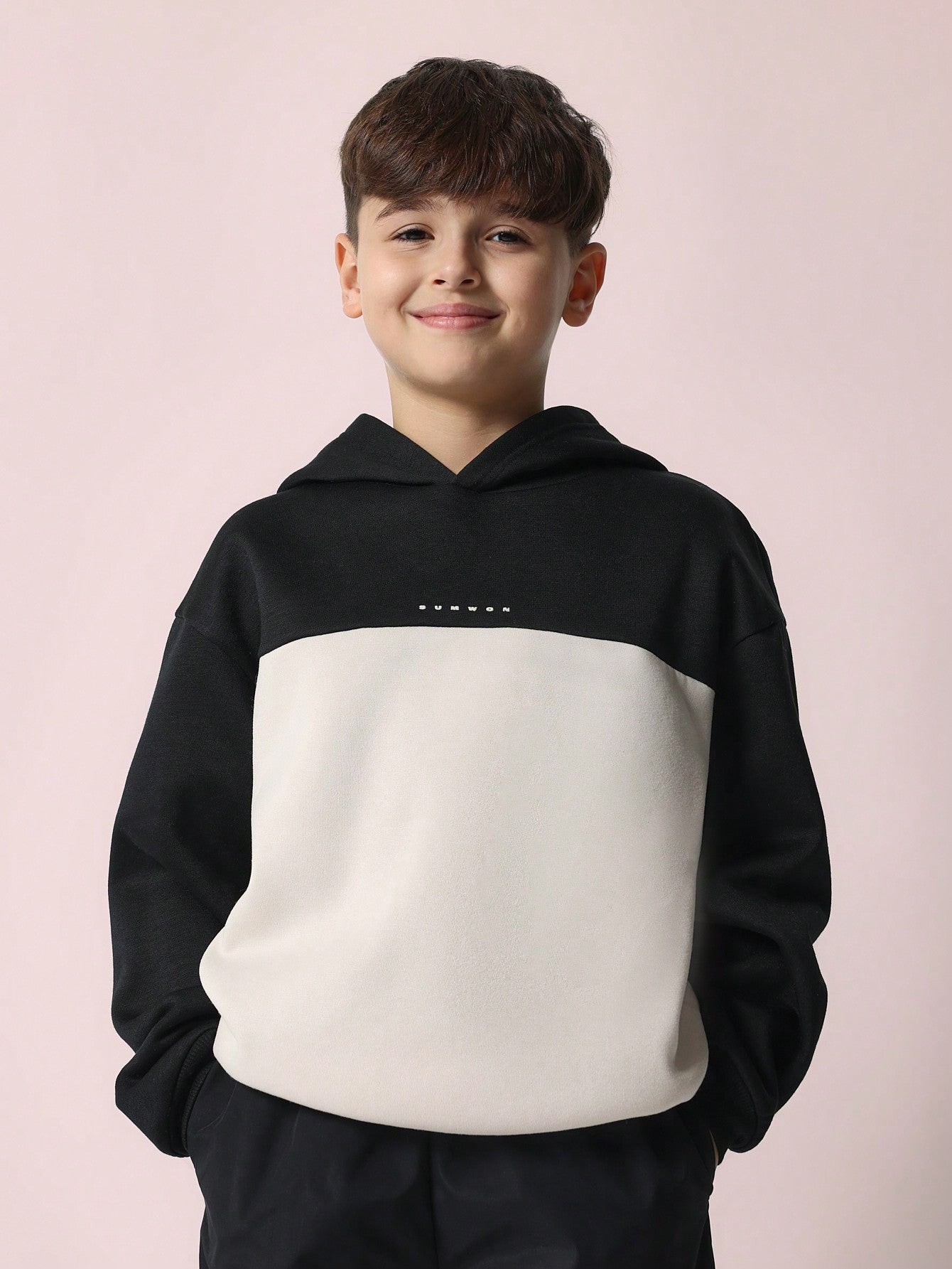 Tween Boys Comfy Regular Fit Contrast Panel Overhead Hoodie And Nylon Cargo Jogger 2 Piece Set