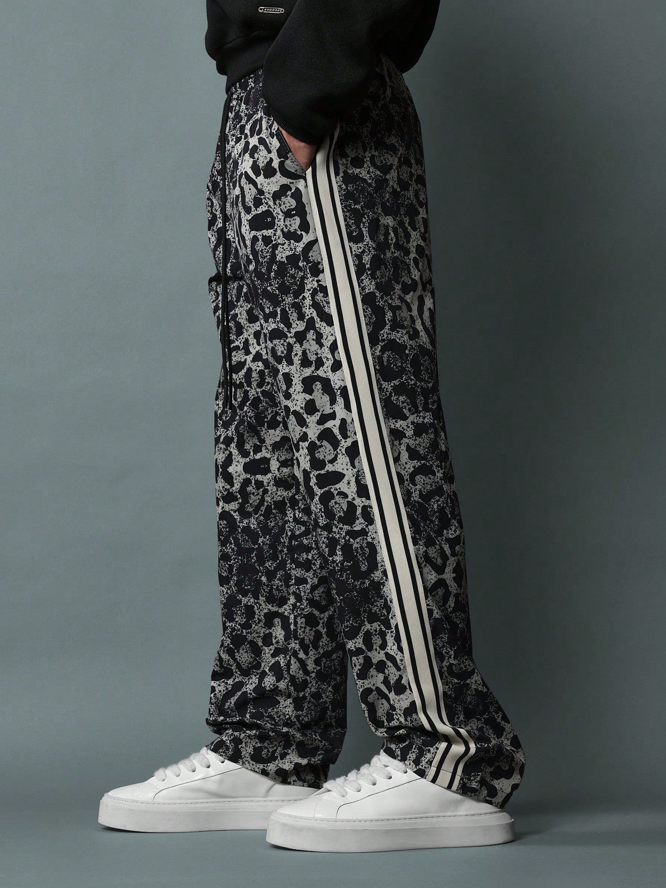 Straight Fit Leopard Printed Pant With Tape