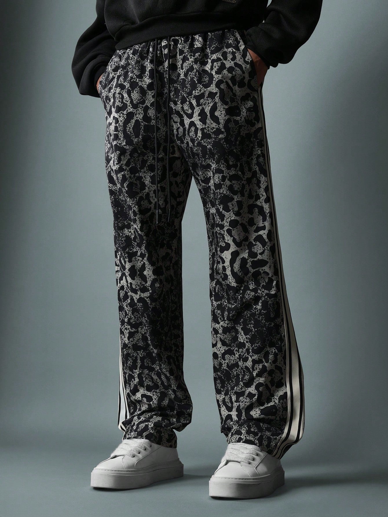 Straight Fit Leopard Printed Pant With Tape